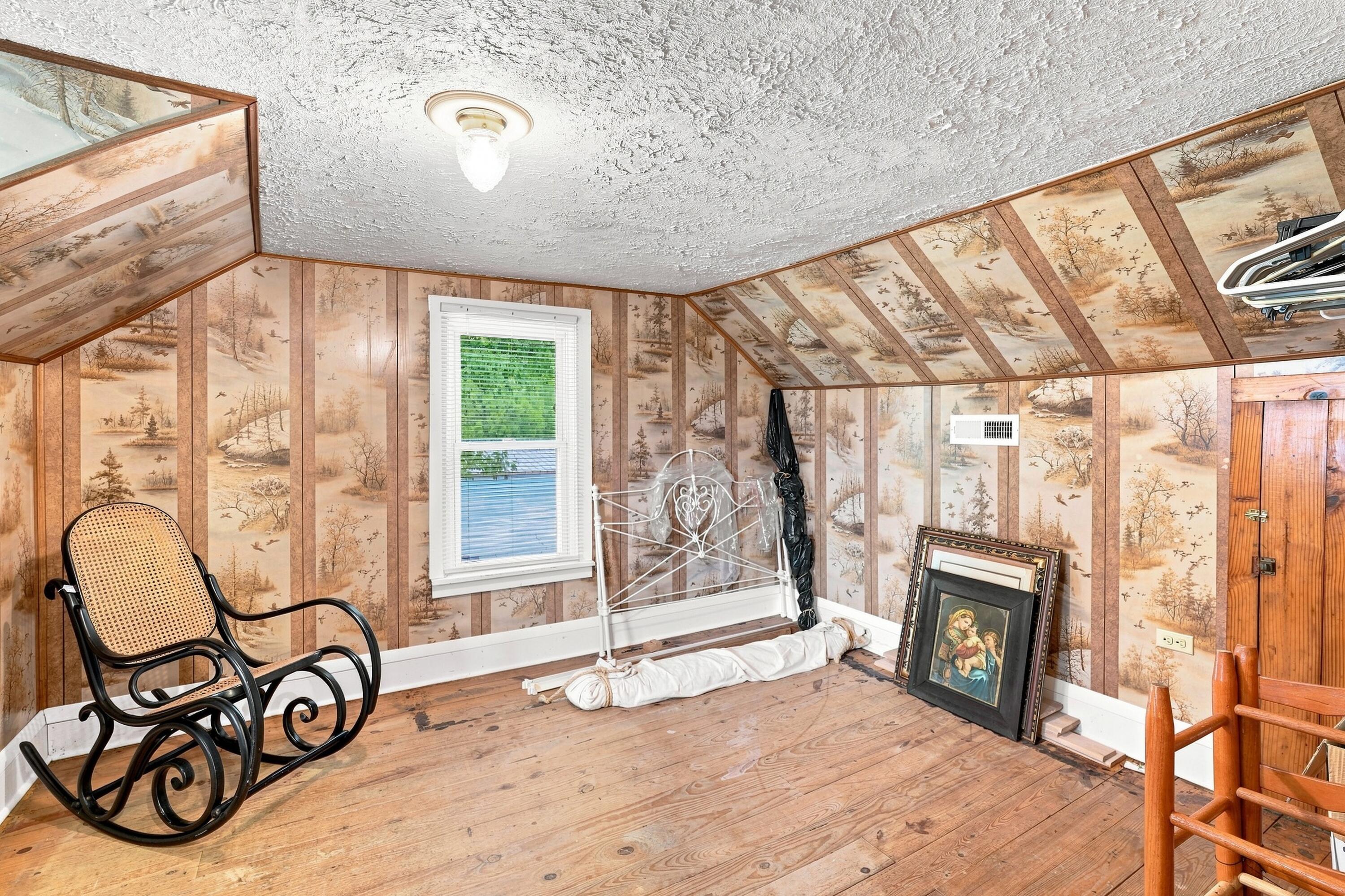 114 E Lion Drive Property Photo 19