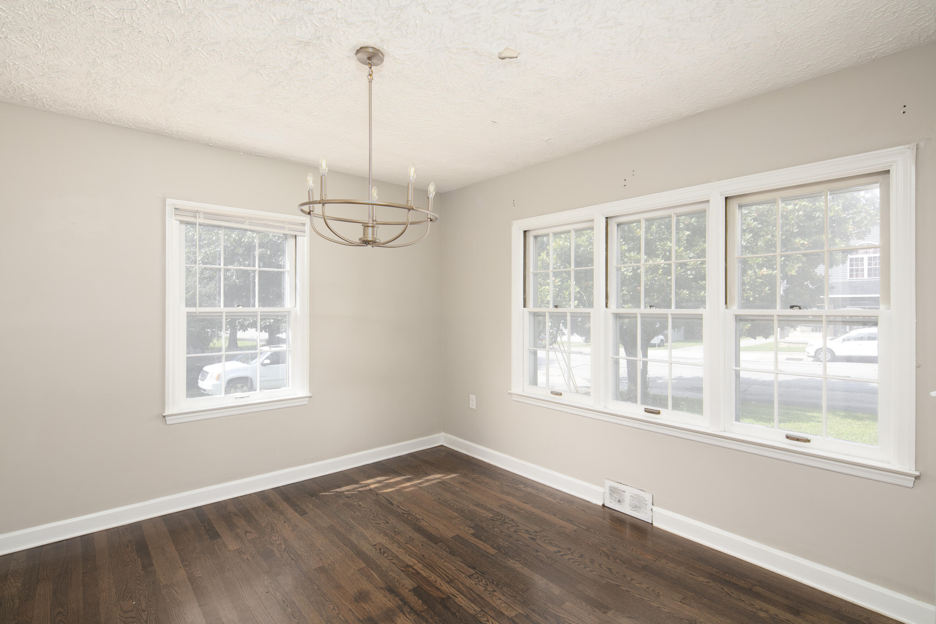 402 Logan Avenue Property Photo 7
