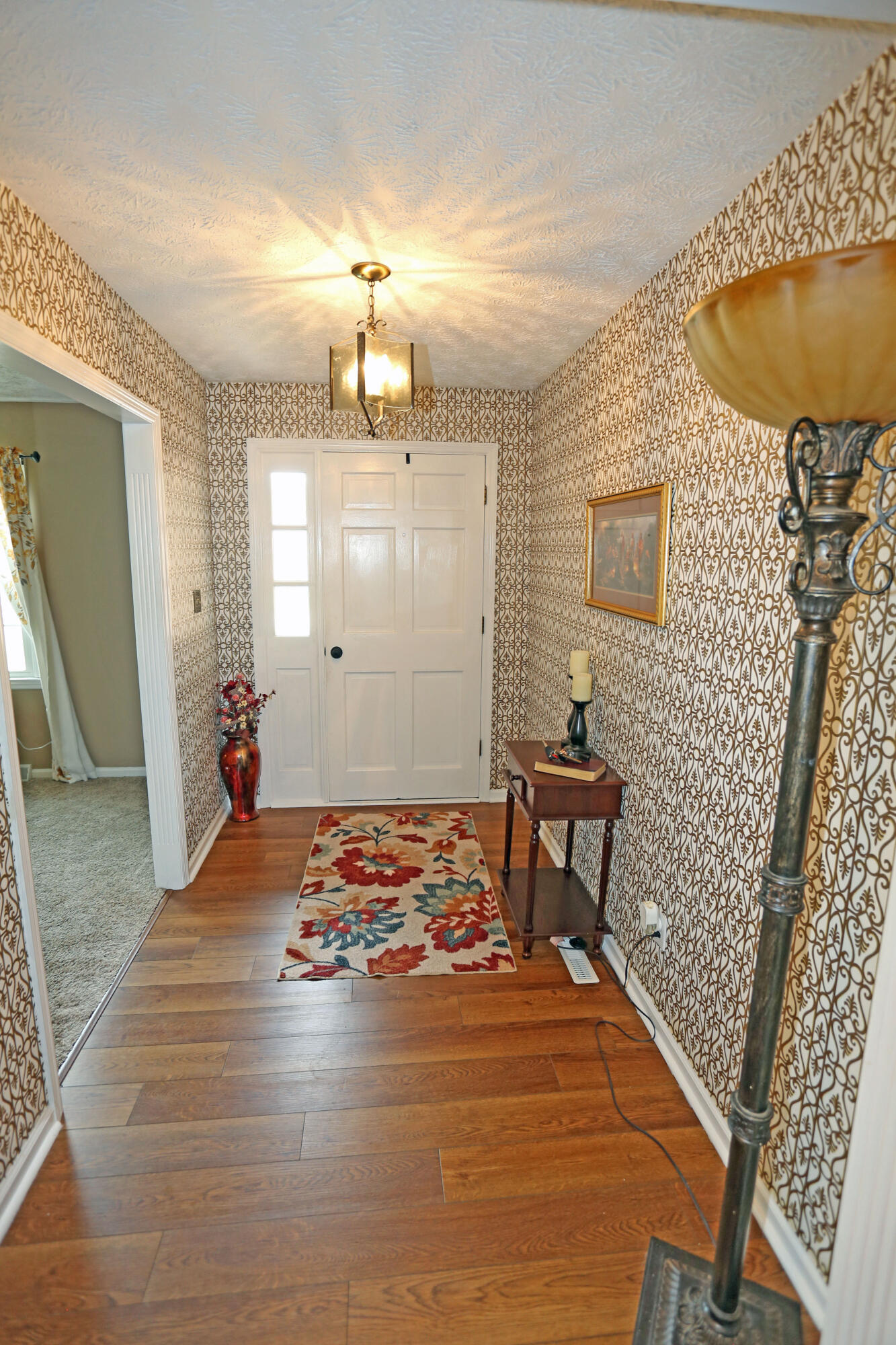 200 Ironwood Drive Property Photo 3