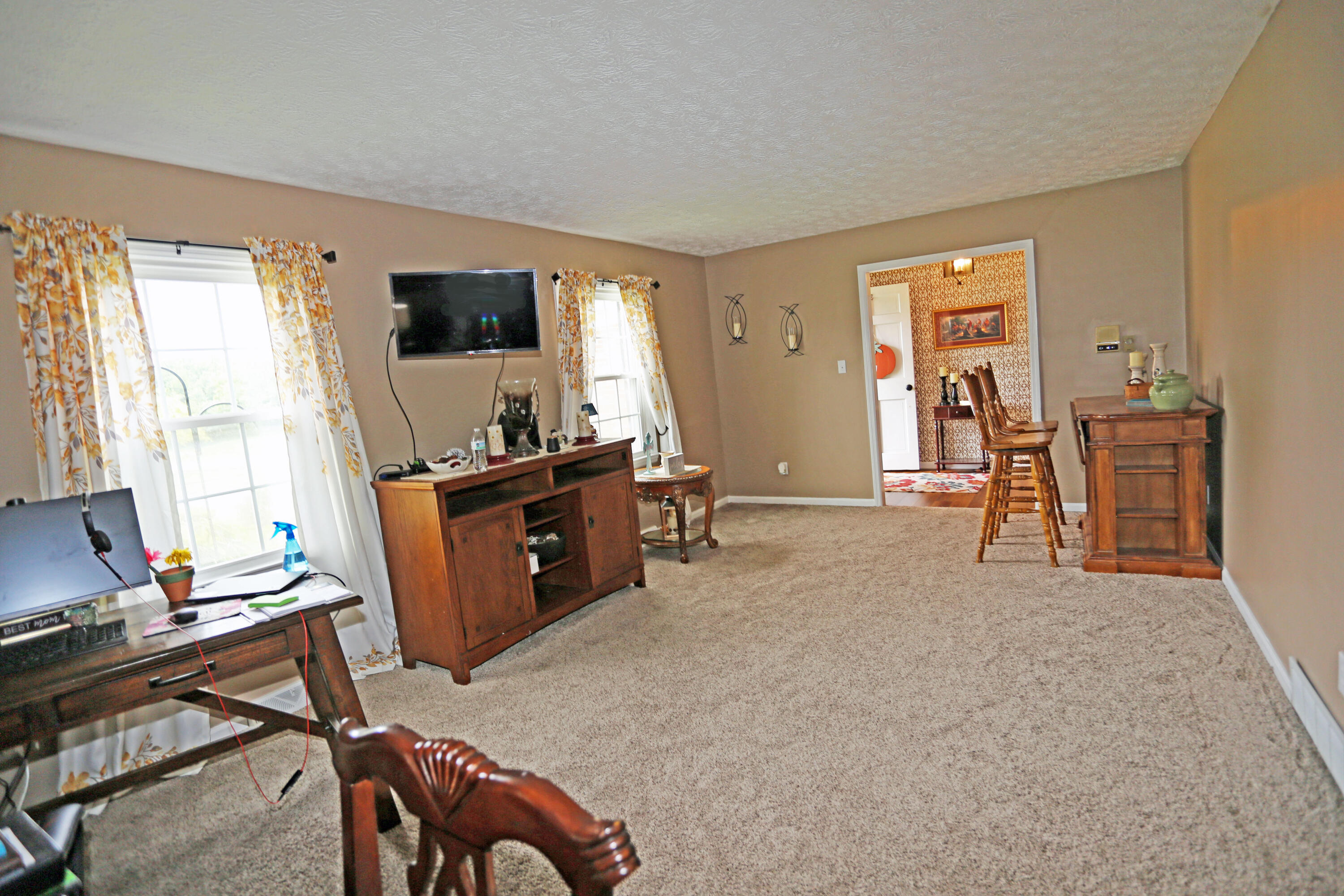 200 Ironwood Drive Property Photo 5