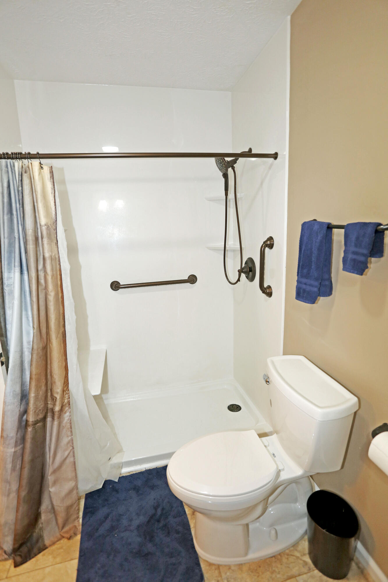 200 Ironwood Drive Property Photo 33