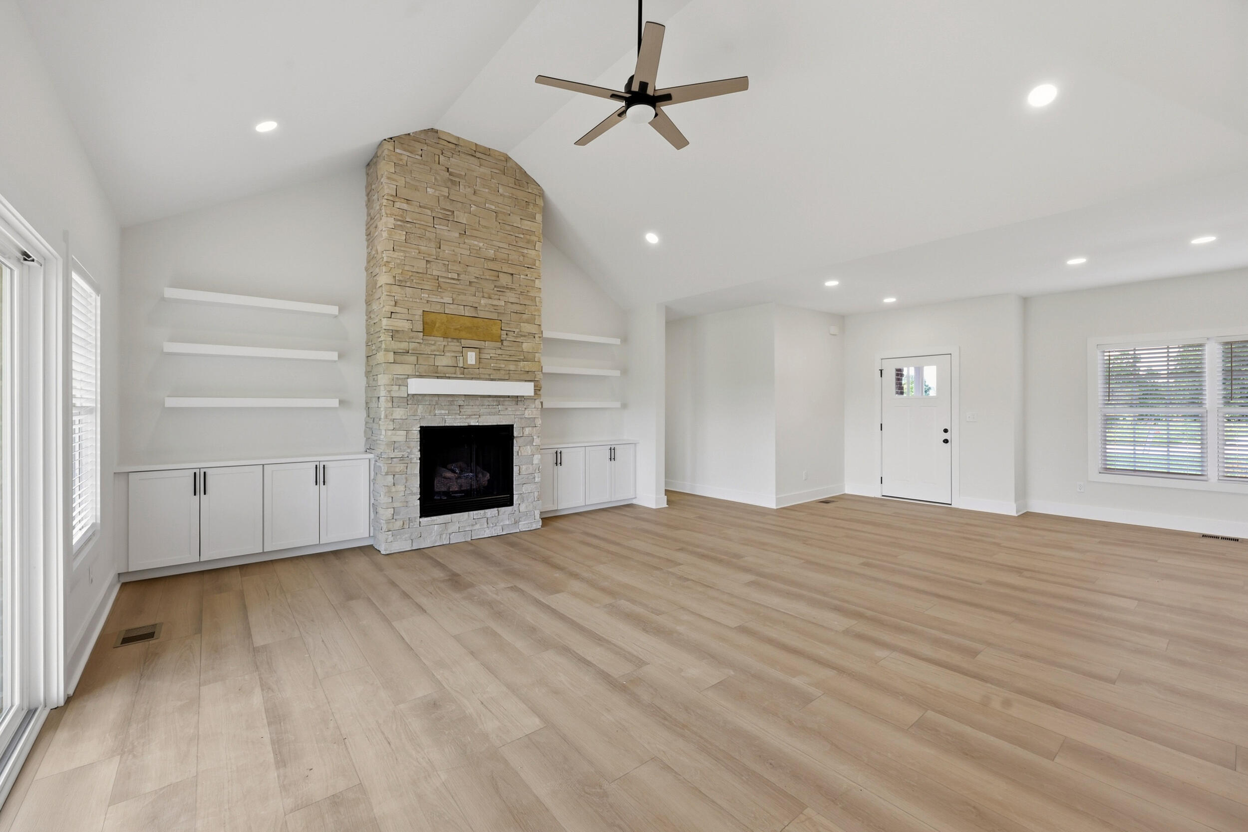 115 Cabela Drive Property Photo 16