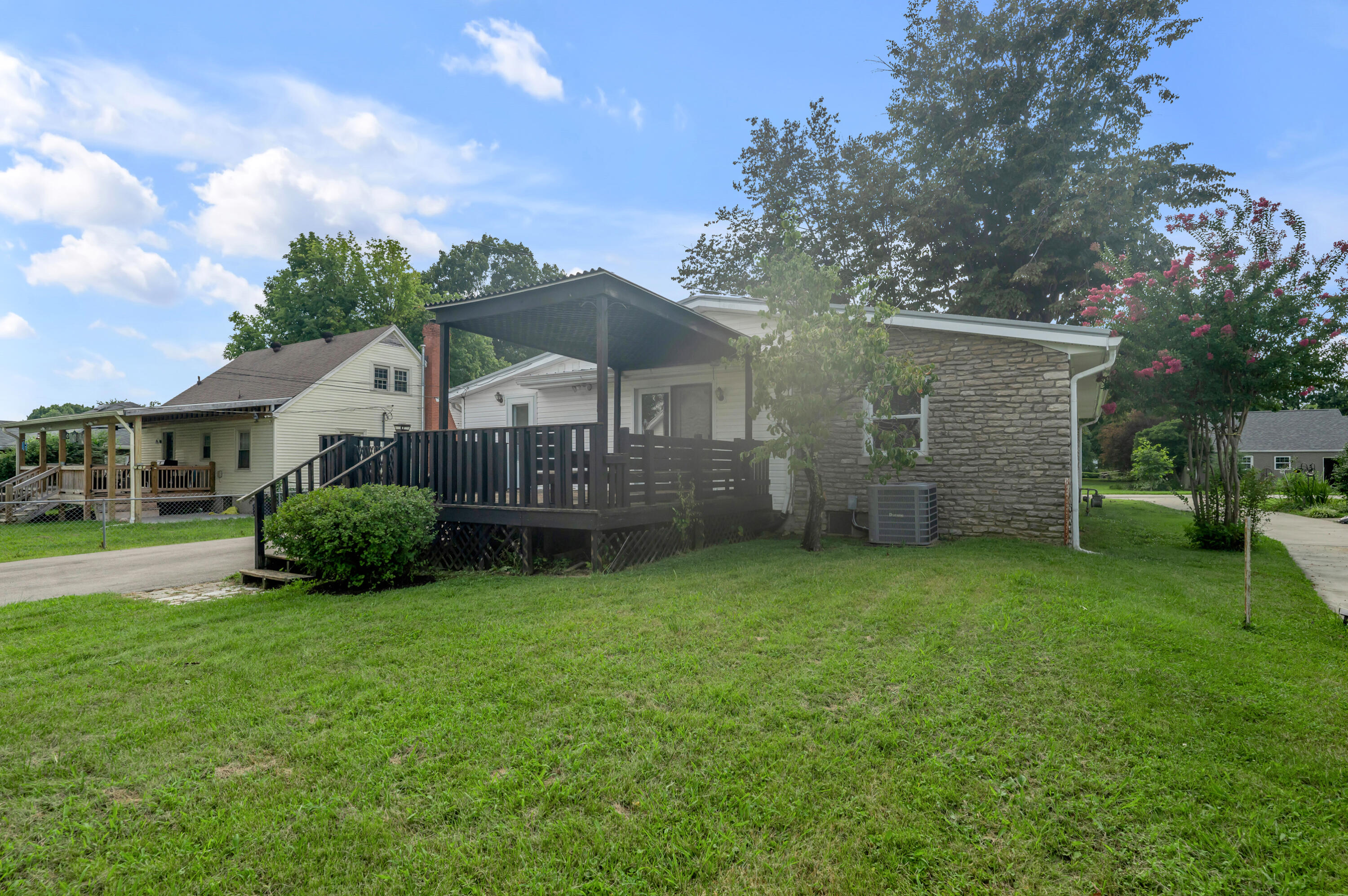 861 Chestnut Drive Property Photo 8