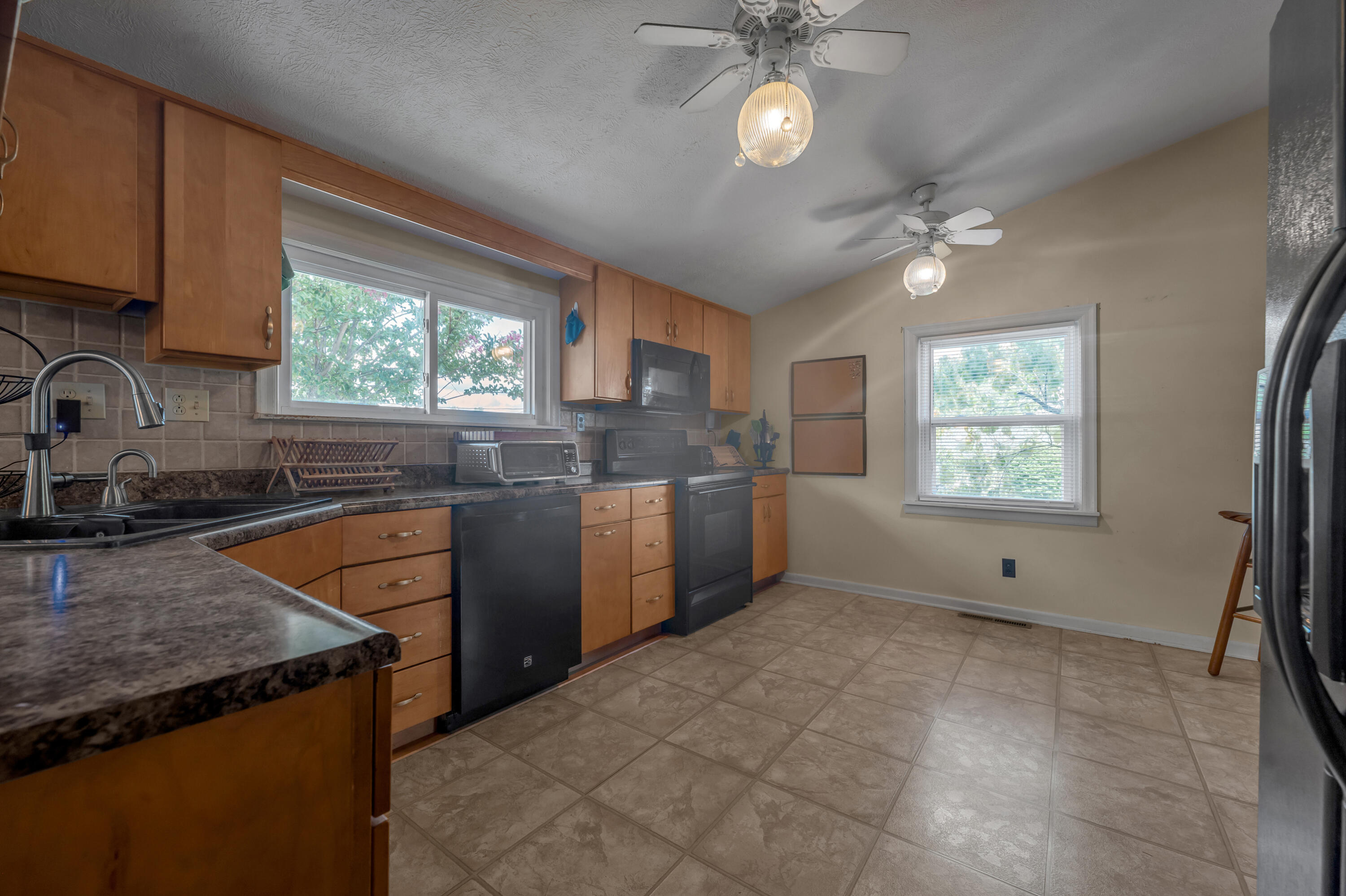 861 Chestnut Drive Property Photo 21