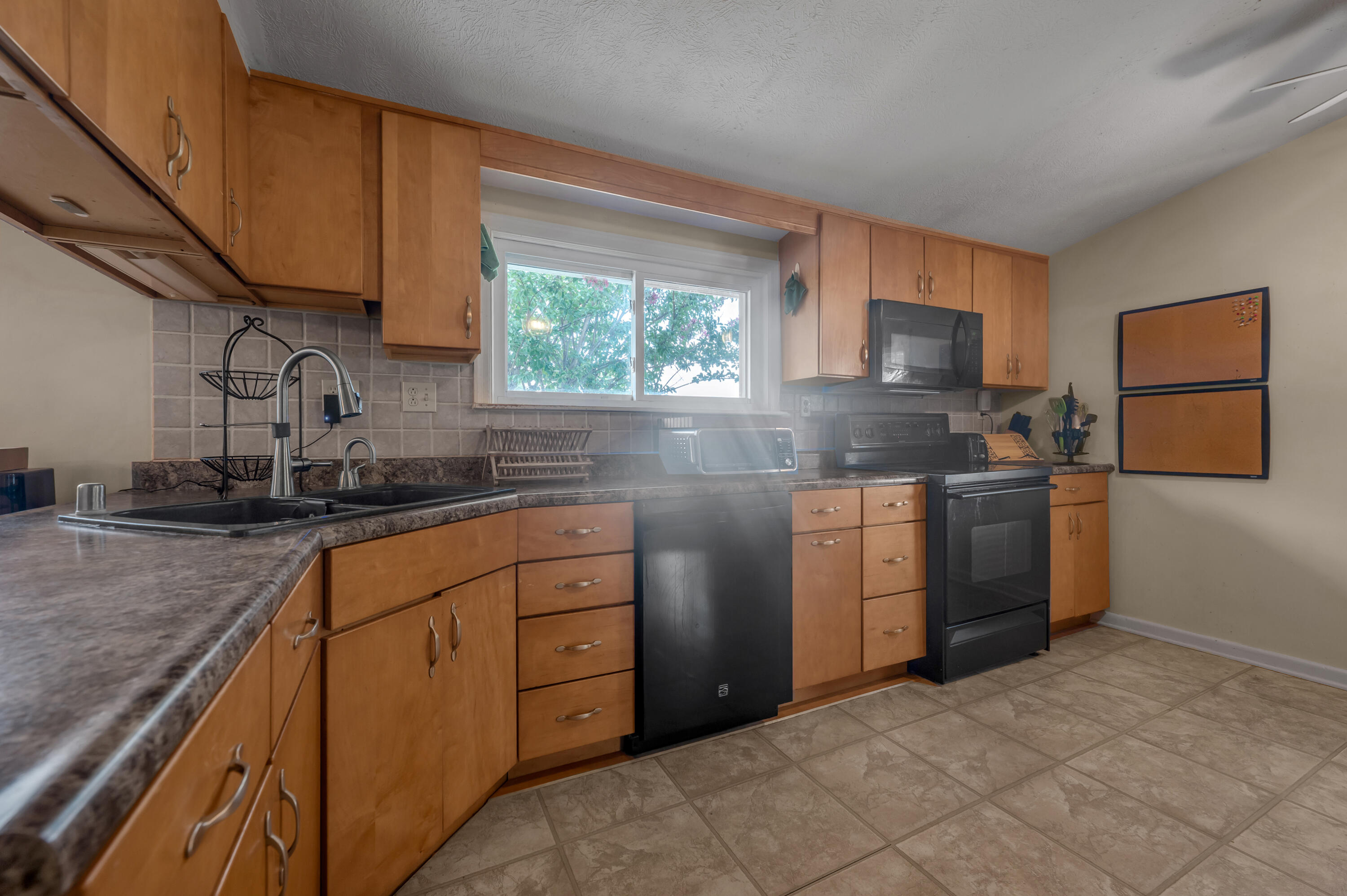 861 Chestnut Drive Property Photo 25