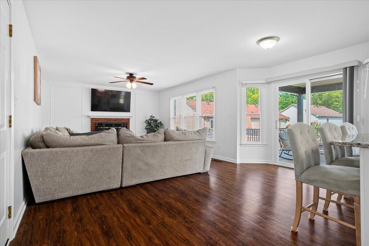 4804 Burdock Place Property Photo 6