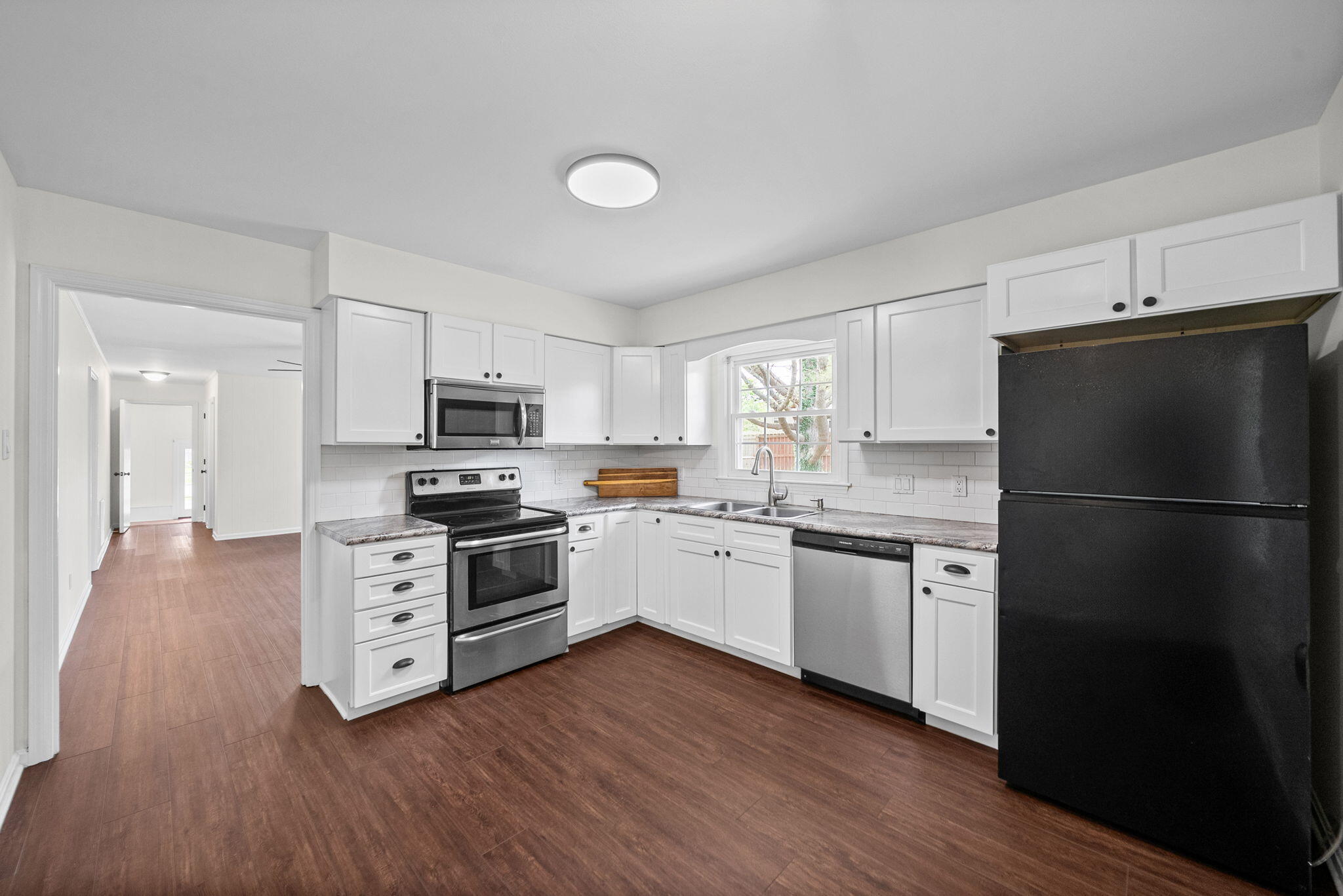 132 Windsor Drive Property Photo 11