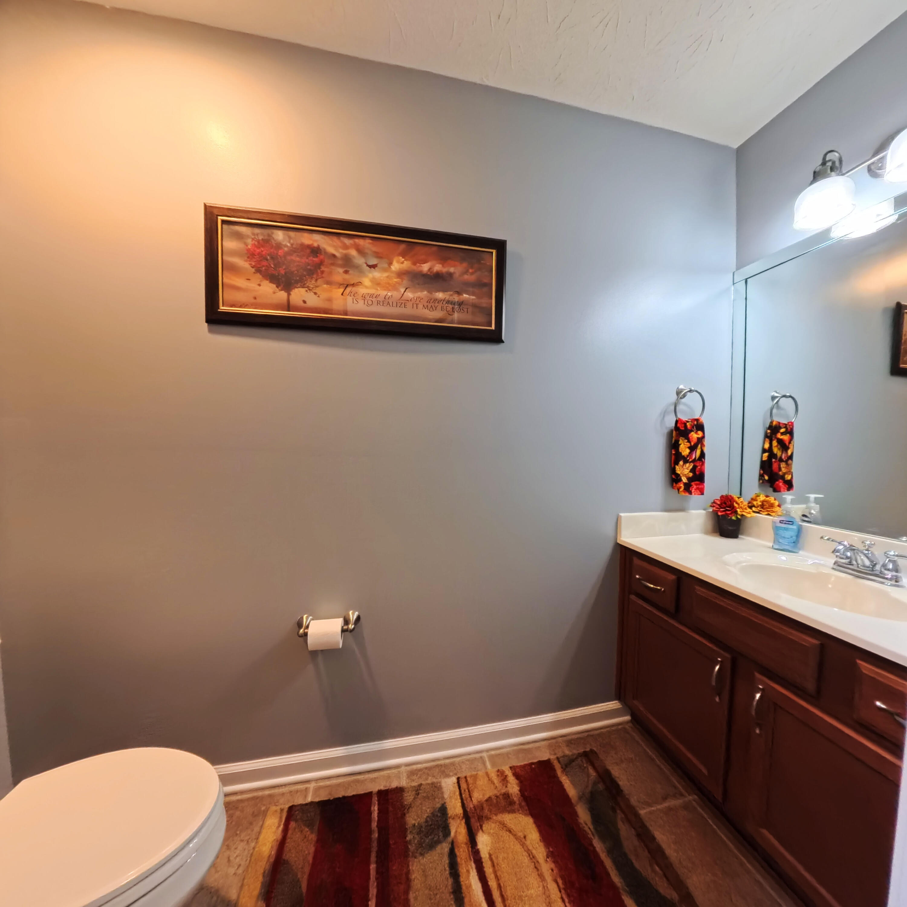 156 Whitman Way Property Photo 4