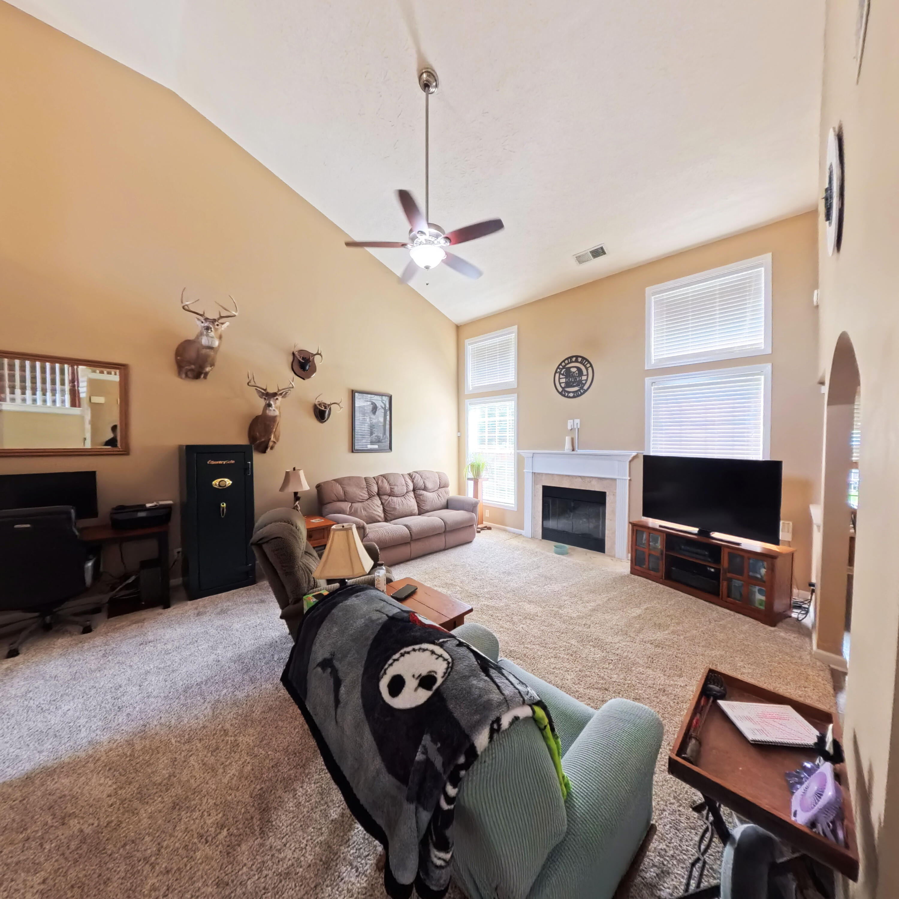 156 Whitman Way Property Photo 6