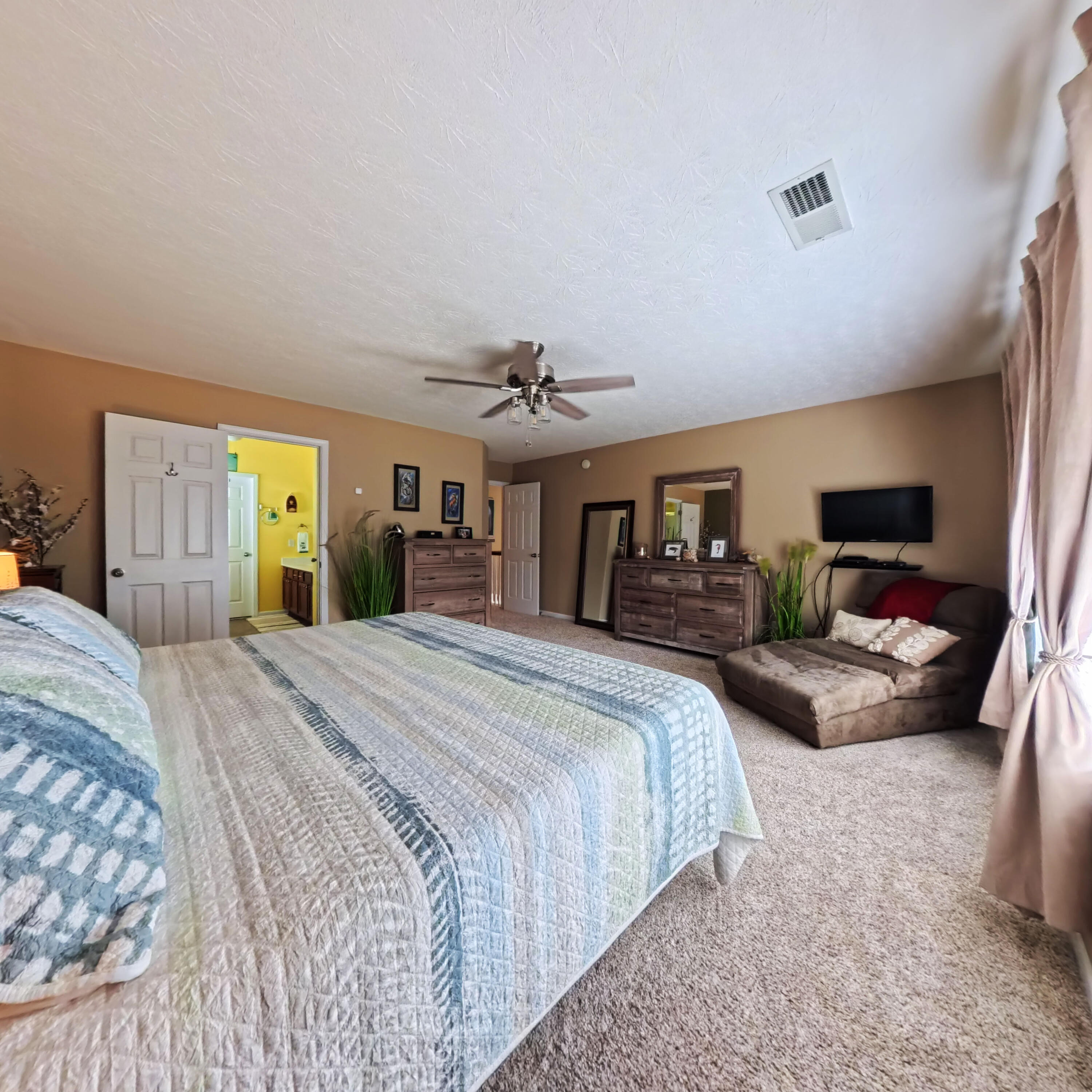 156 Whitman Way Property Photo 19