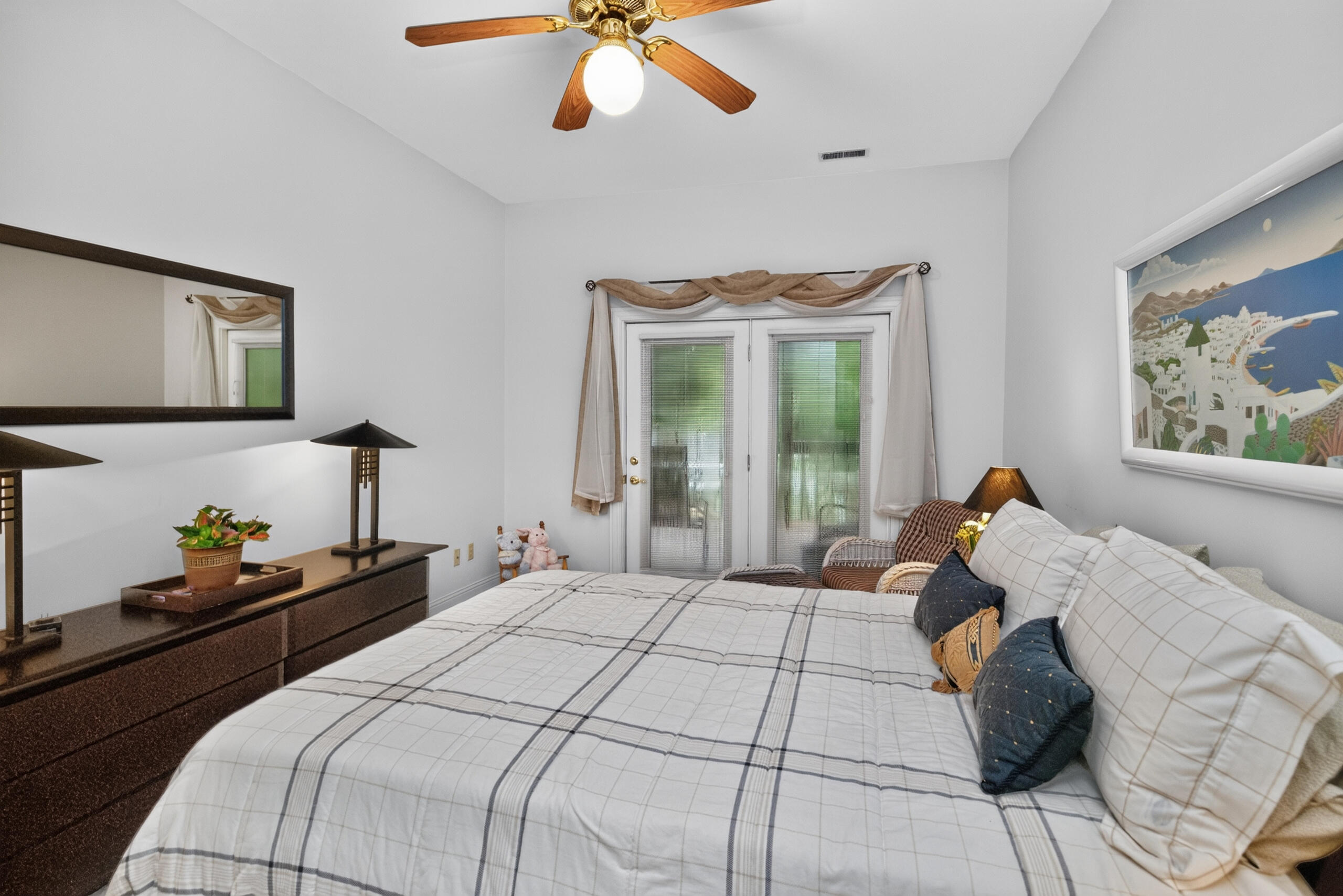 1086 Donmar Drive Property Photo 35