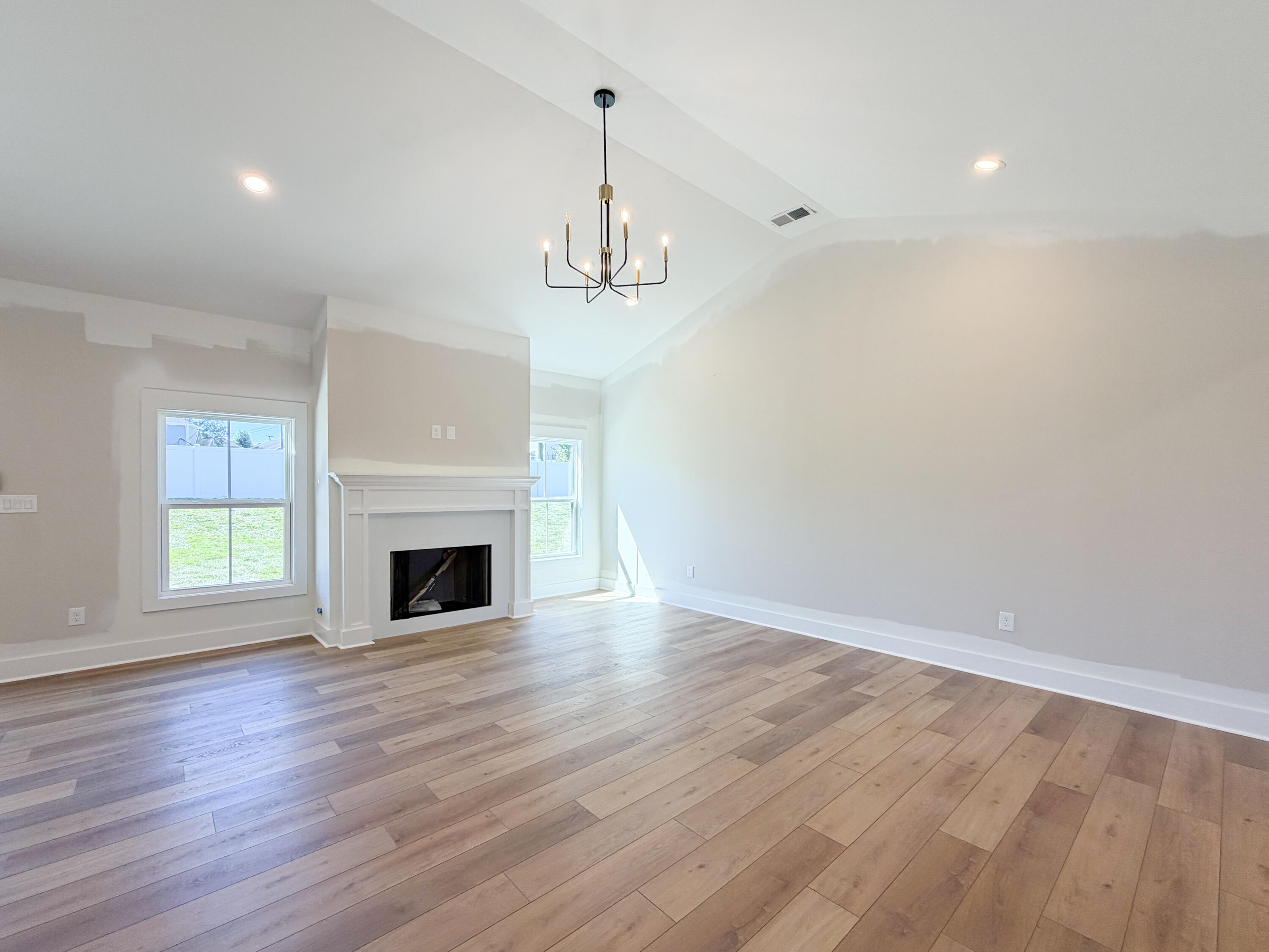 319 Skaggs Boulevard Property Photo 5