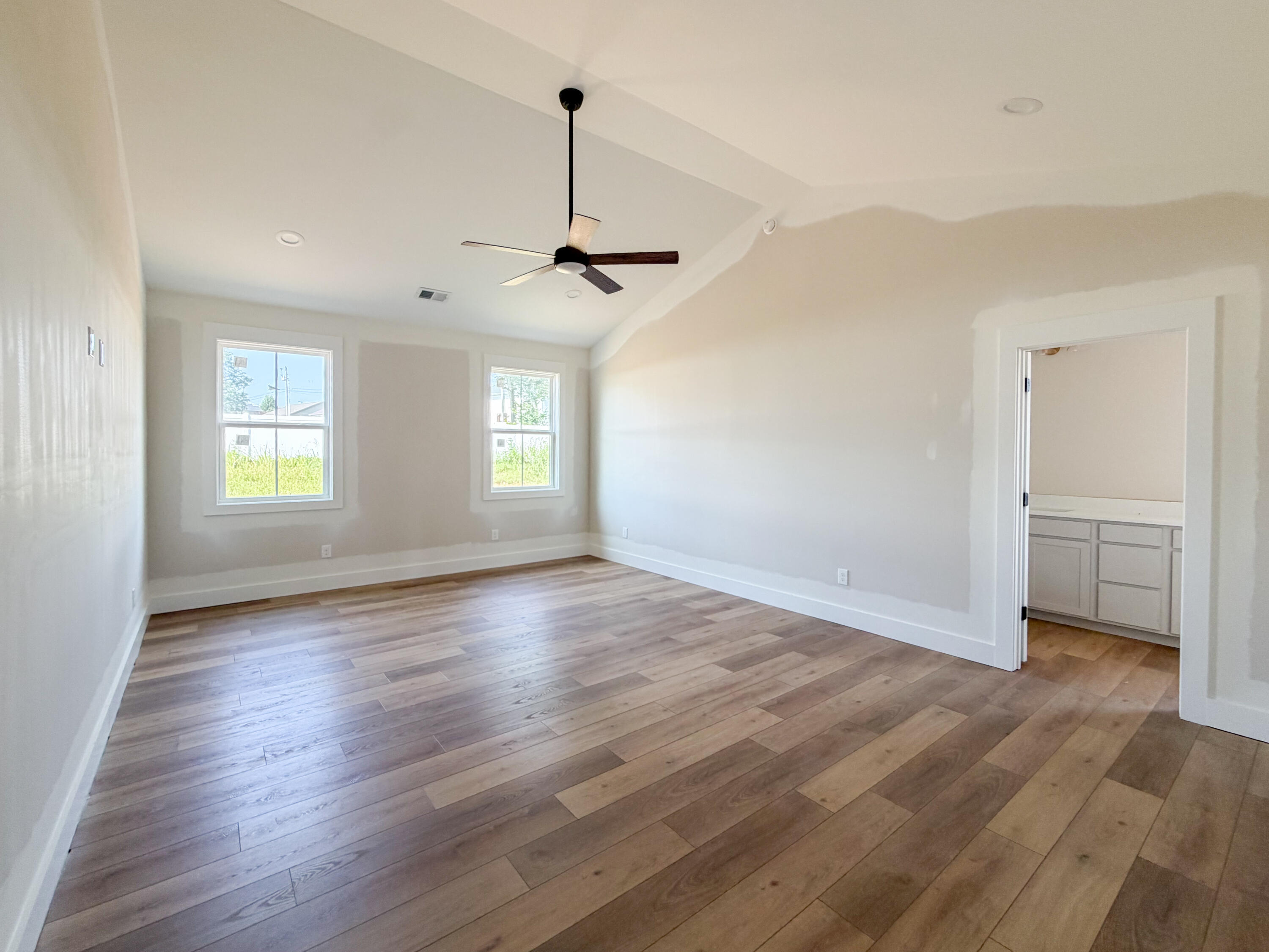319 Skaggs Boulevard Property Photo 9