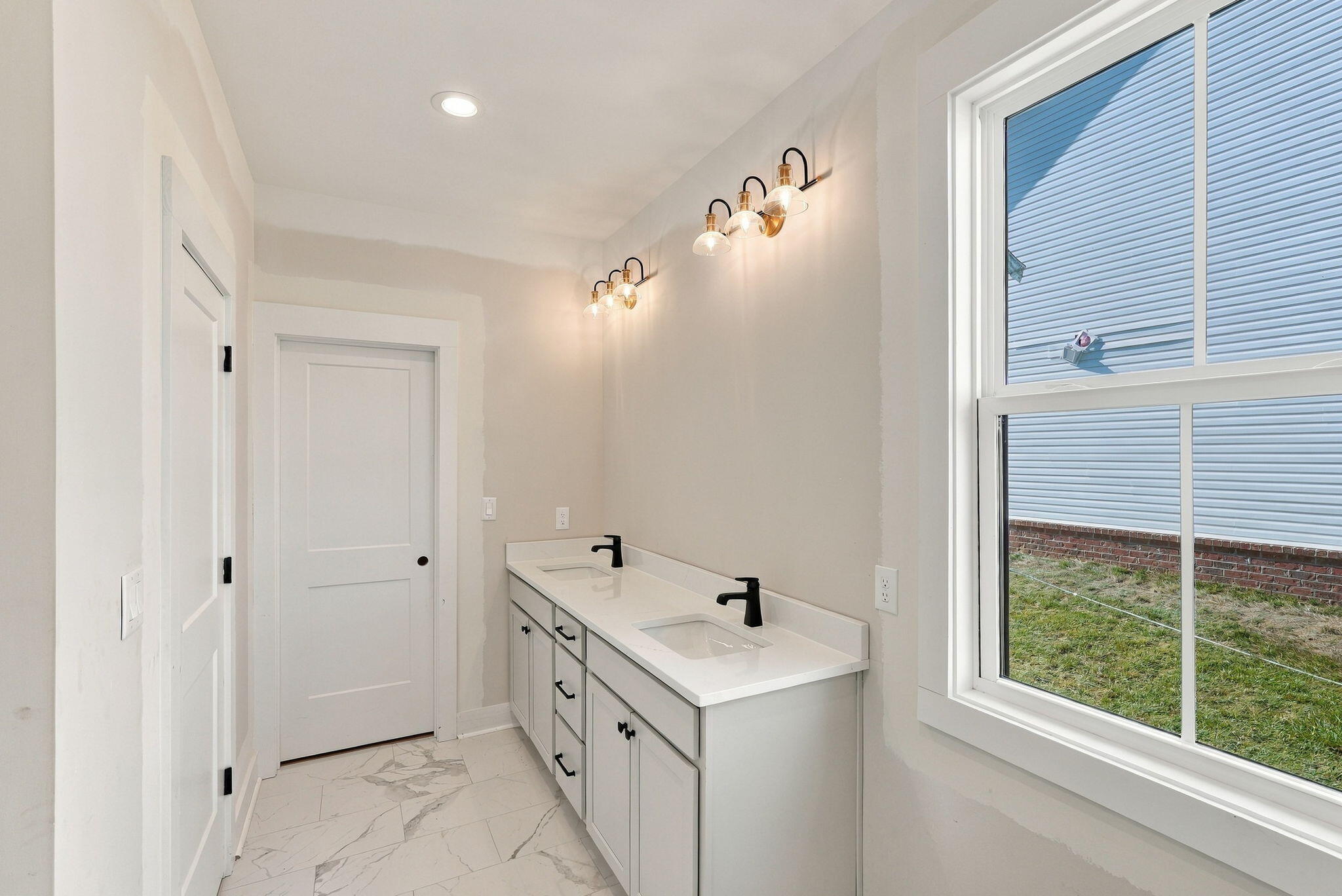319 Skaggs Boulevard Property Photo 17