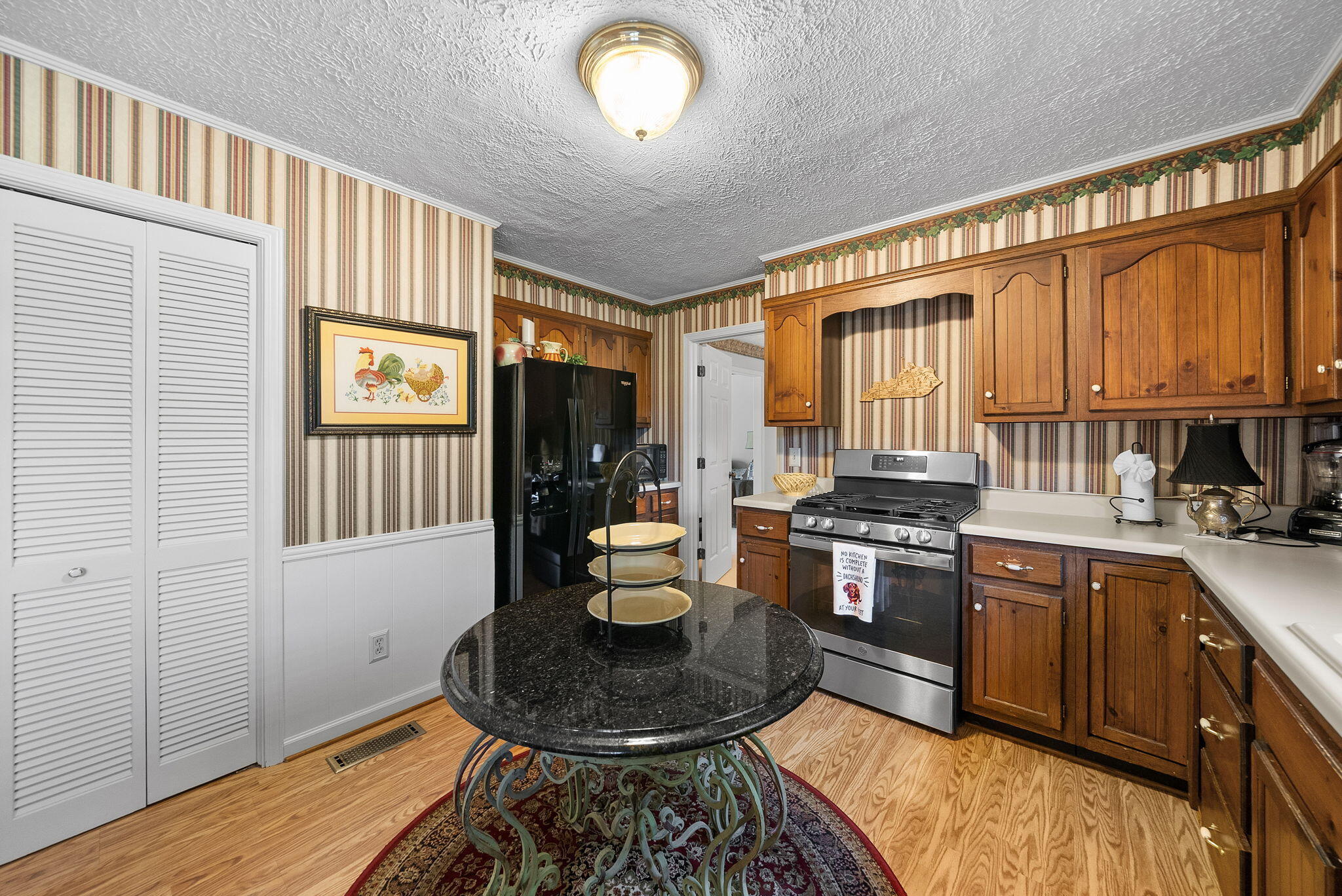 216 Par Place Property Photo 11