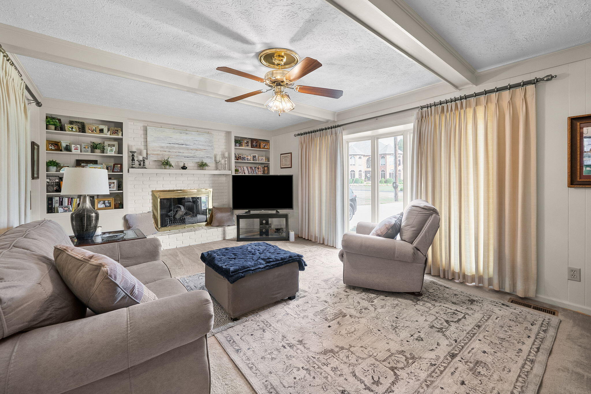 216 Par Place Property Photo 19