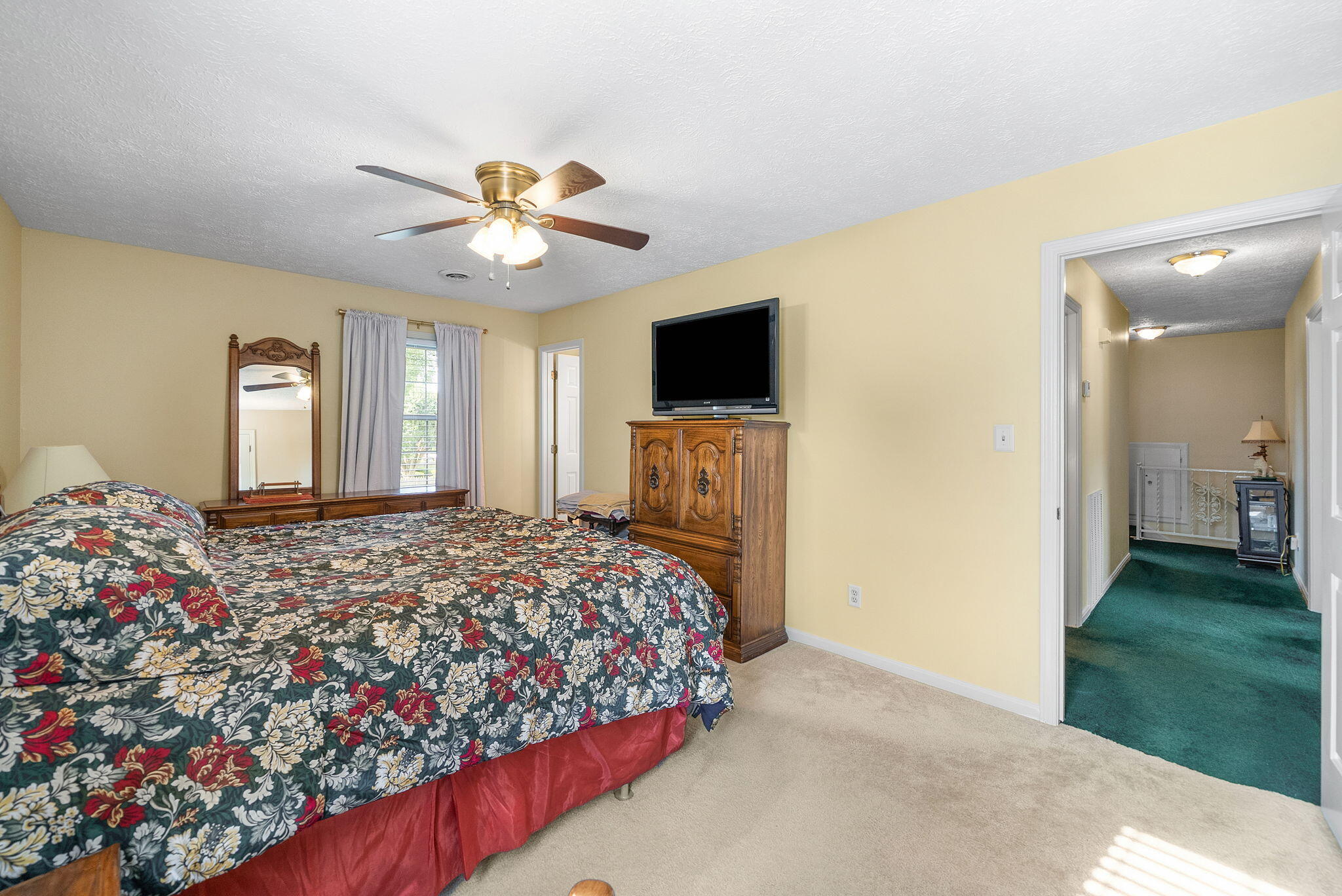 216 Par Place Property Photo 25