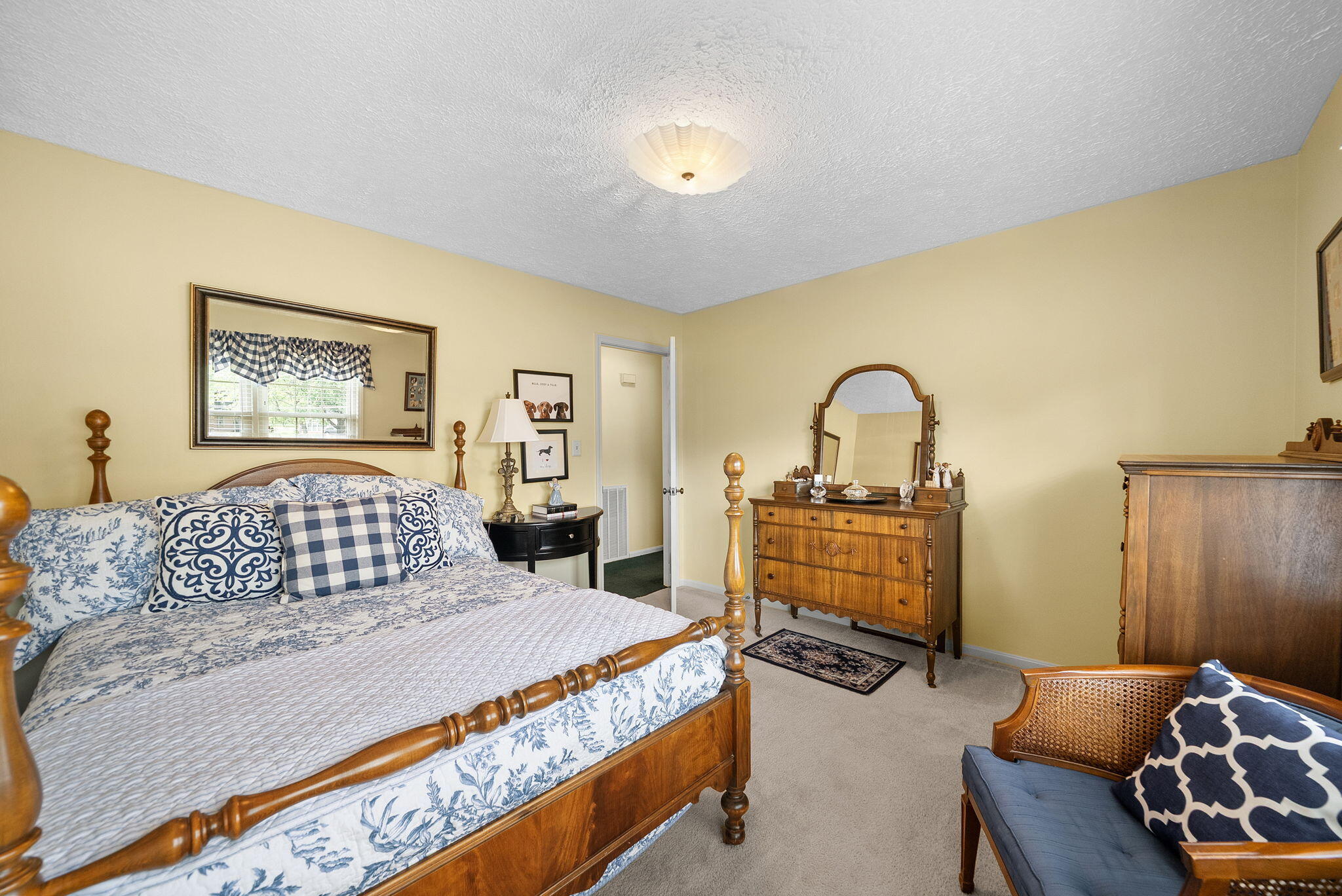 216 Par Place Property Photo 37