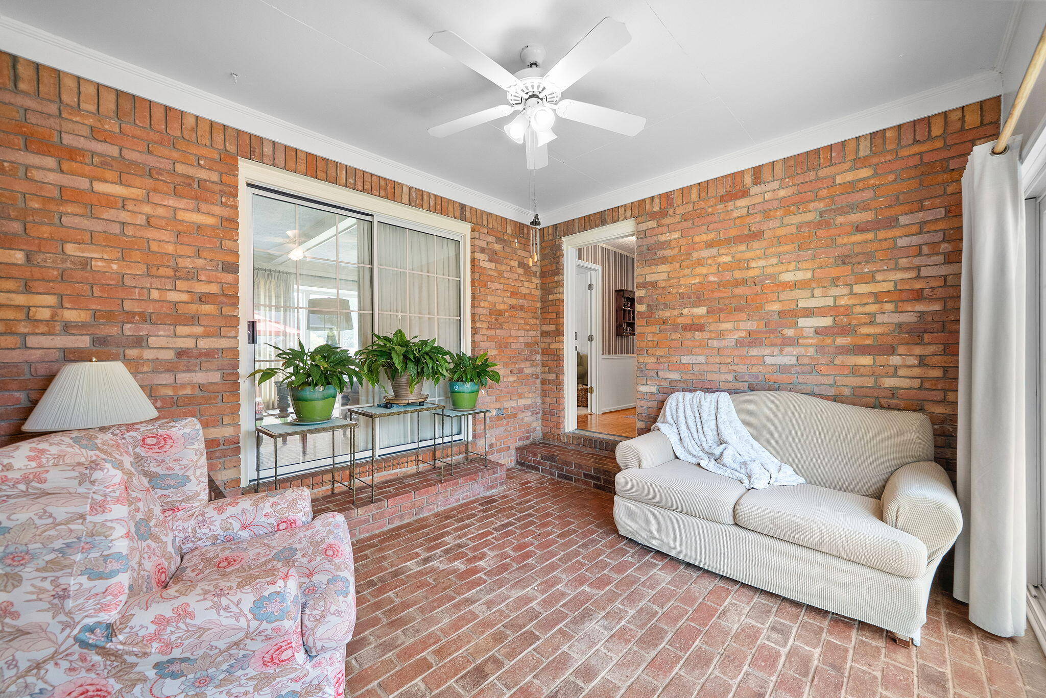 216 Par Place Property Photo 39