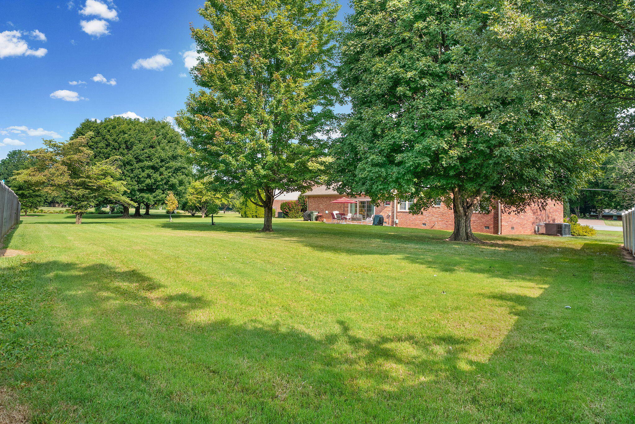 216 Par Place Property Photo 42