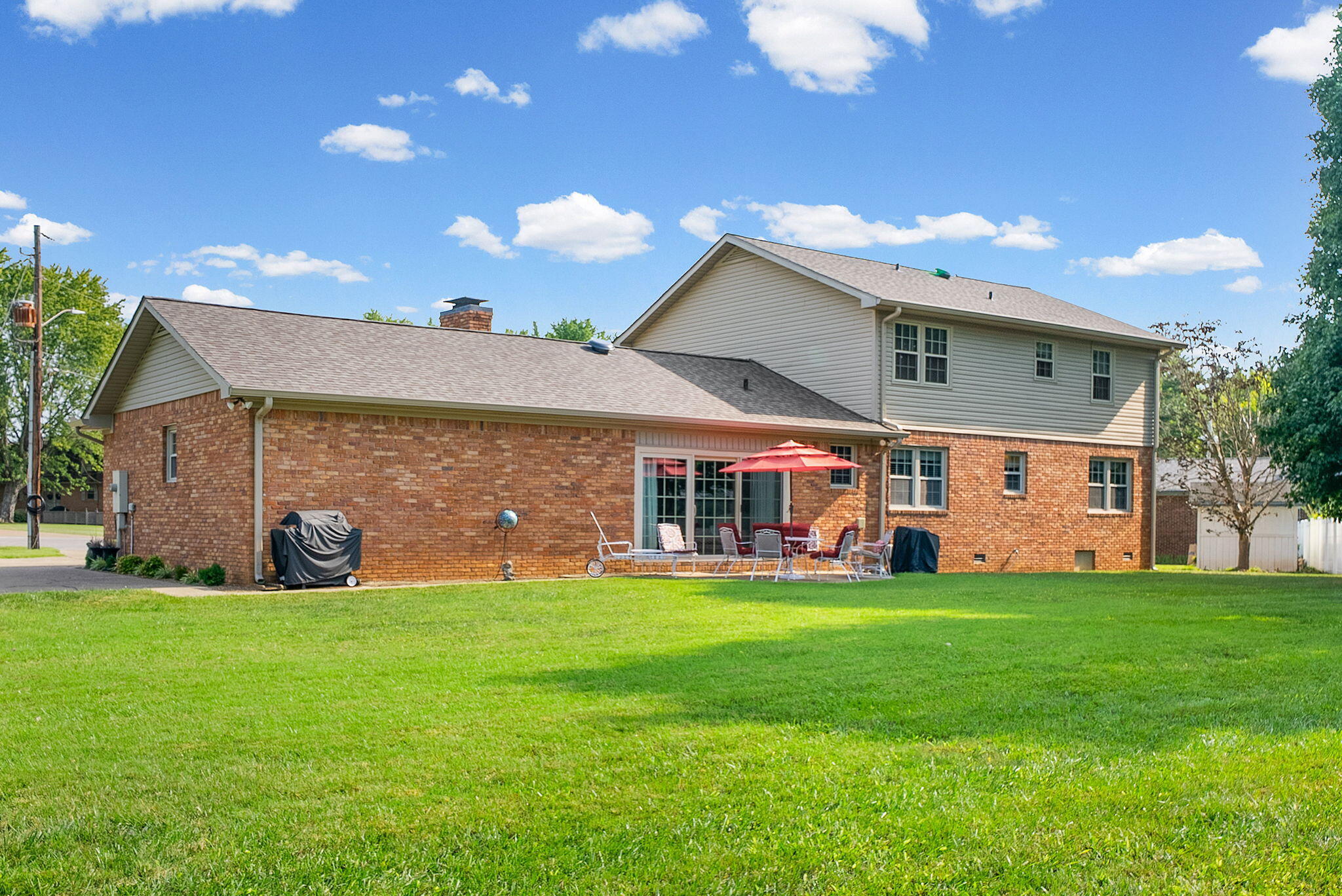216 Par Place Property Photo 43