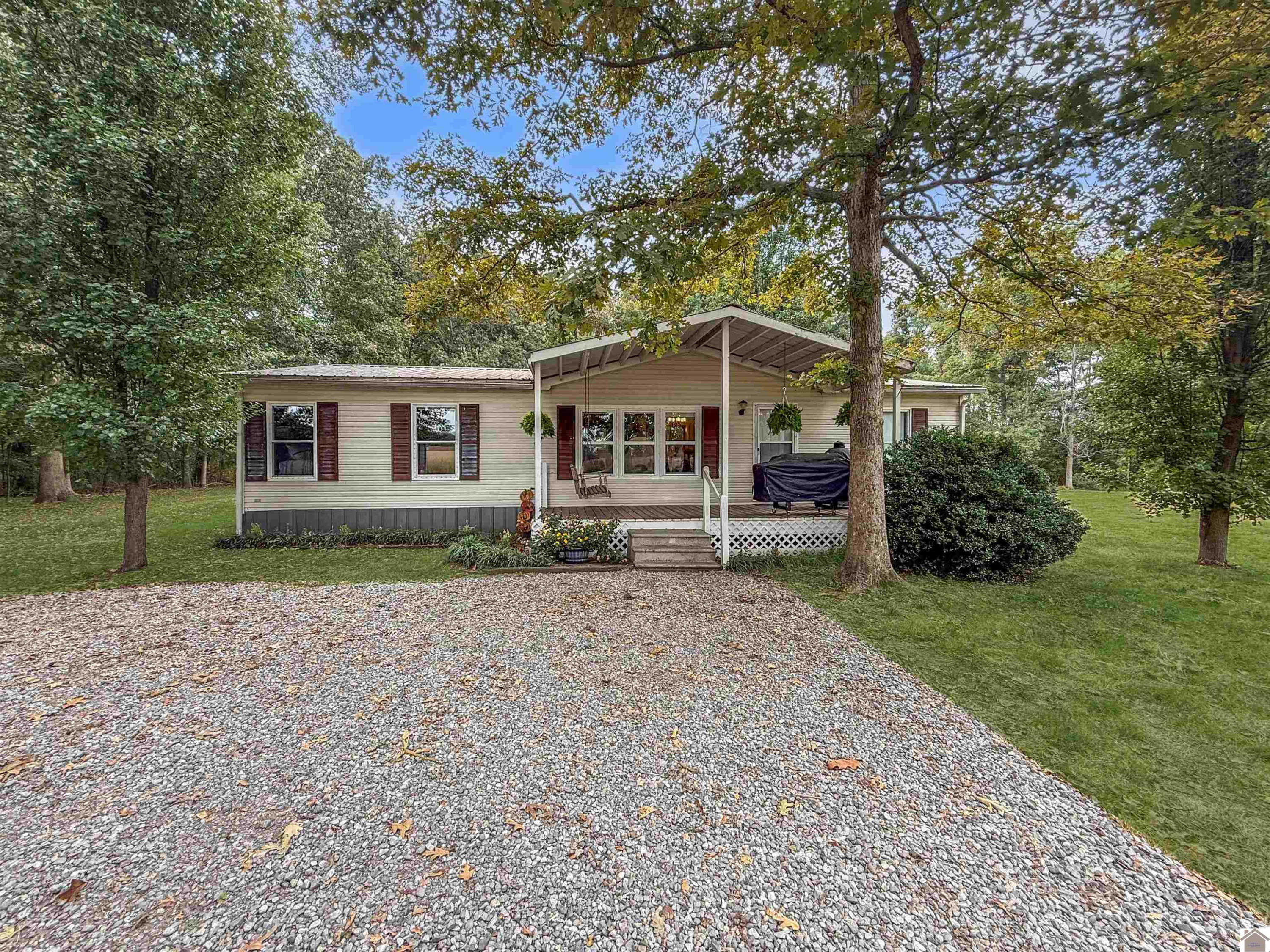 1473 Watson Road Property Photo 1