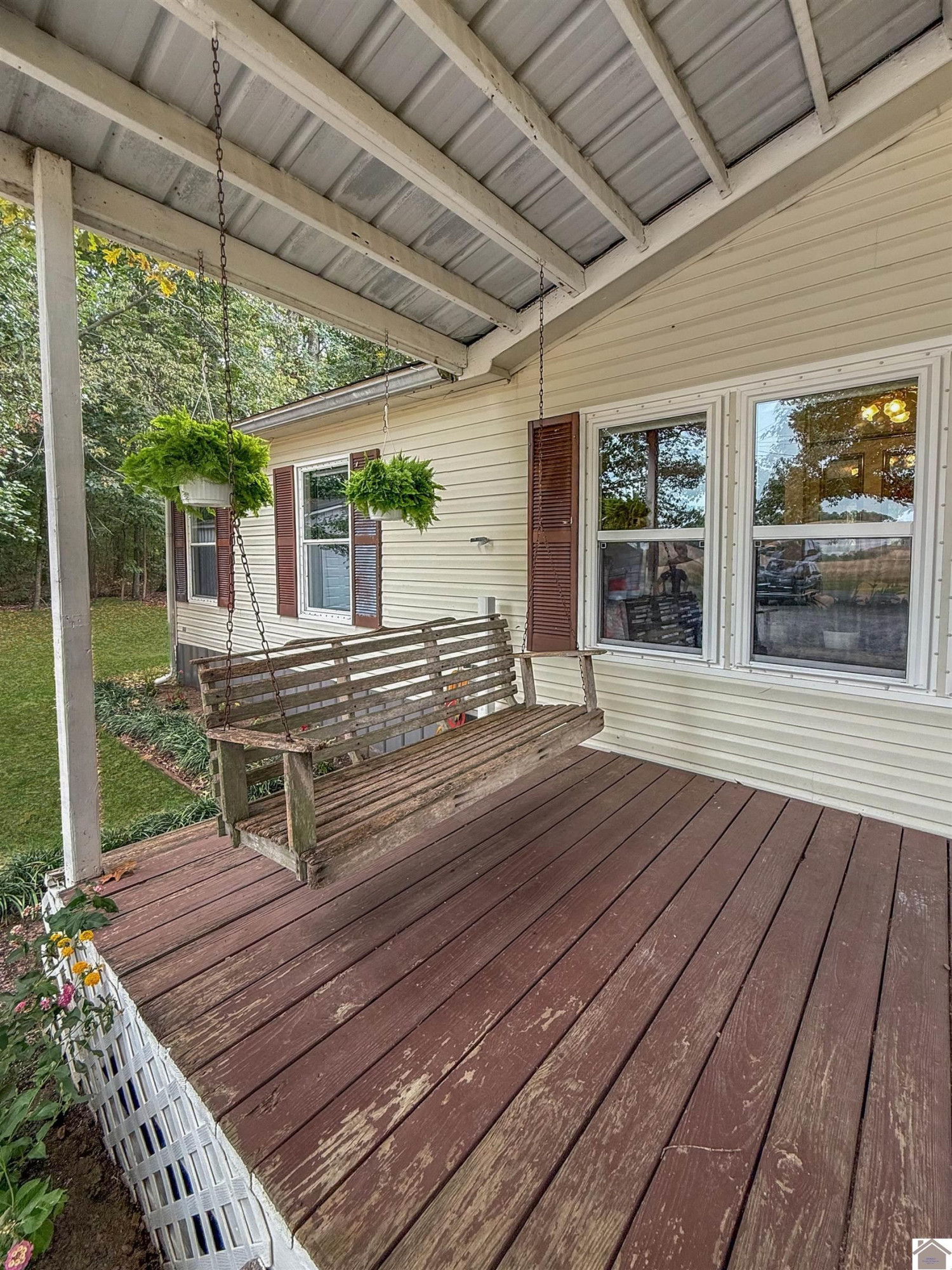 1473 Watson Road Property Photo 2