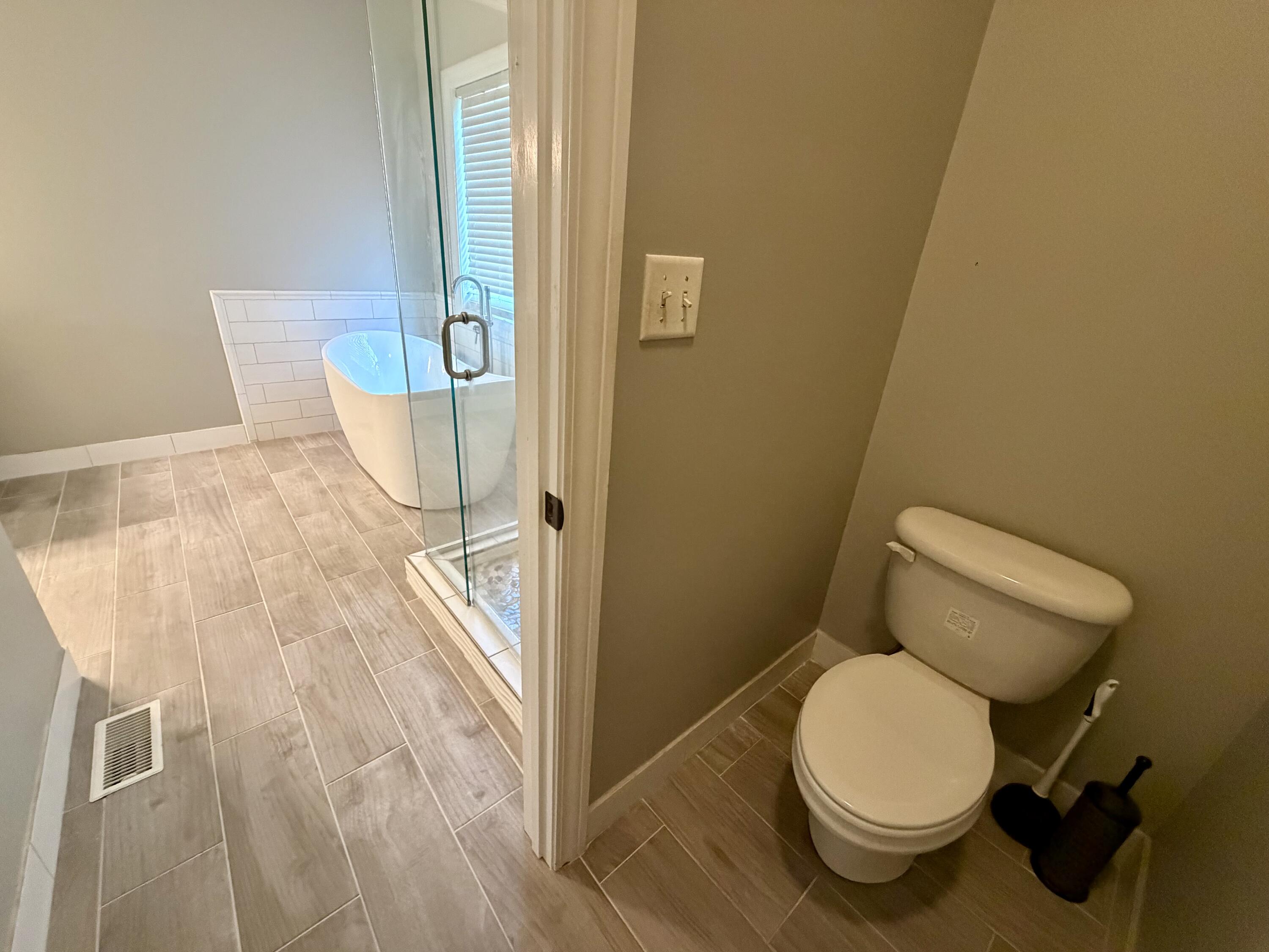 1012 Vineyard Way Property Photo 49