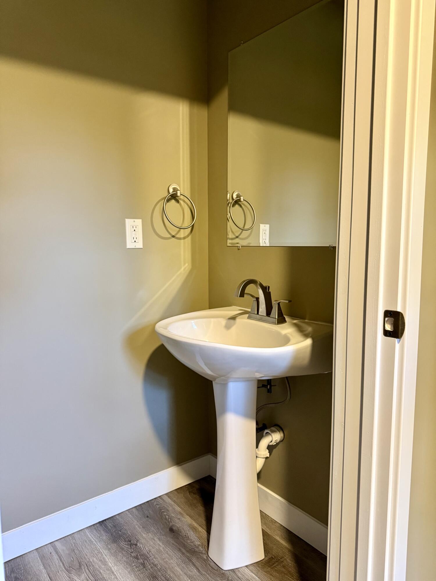435 Mcguire Avenue Property Photo 12