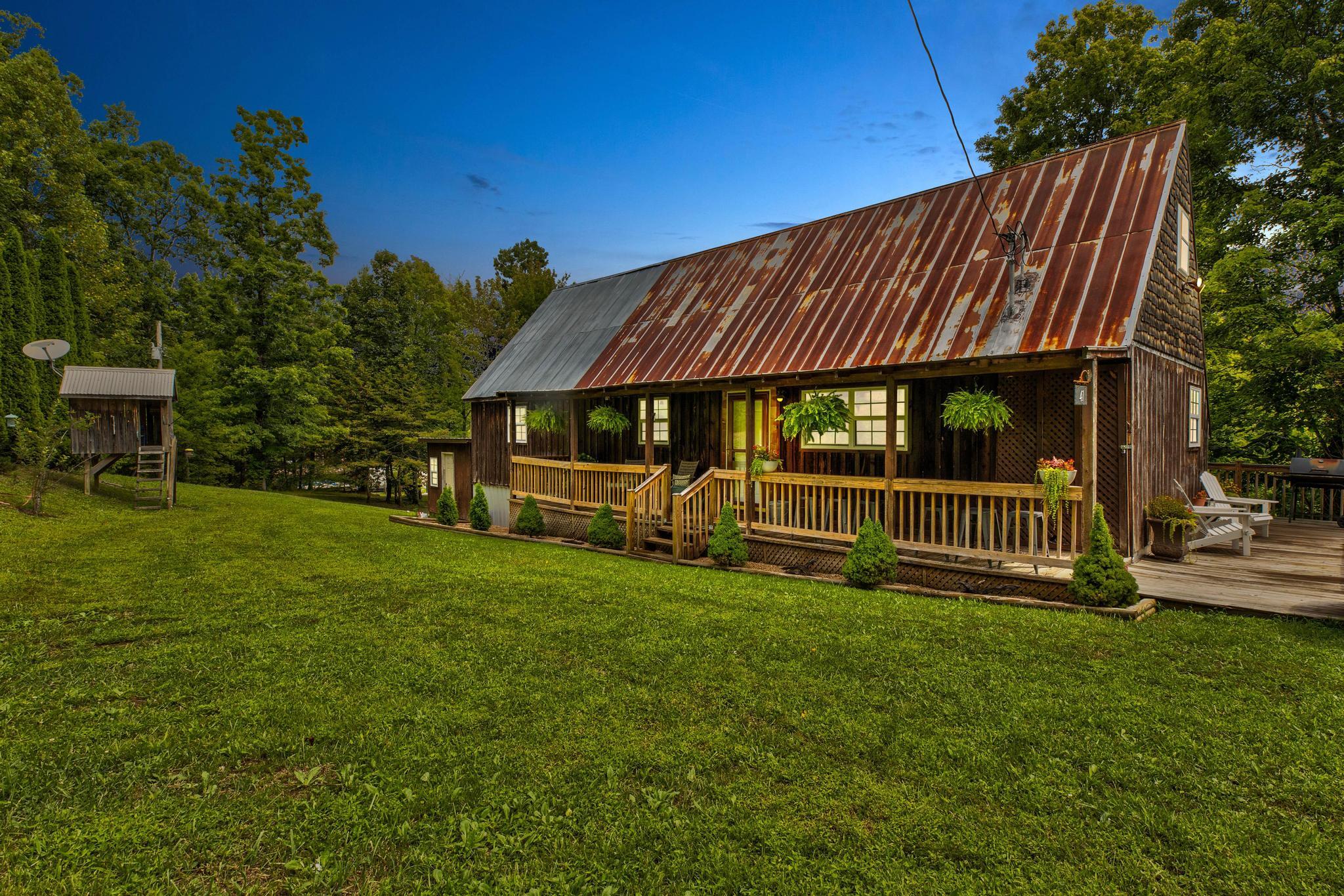 41 Jacks Drive Property Photo 1