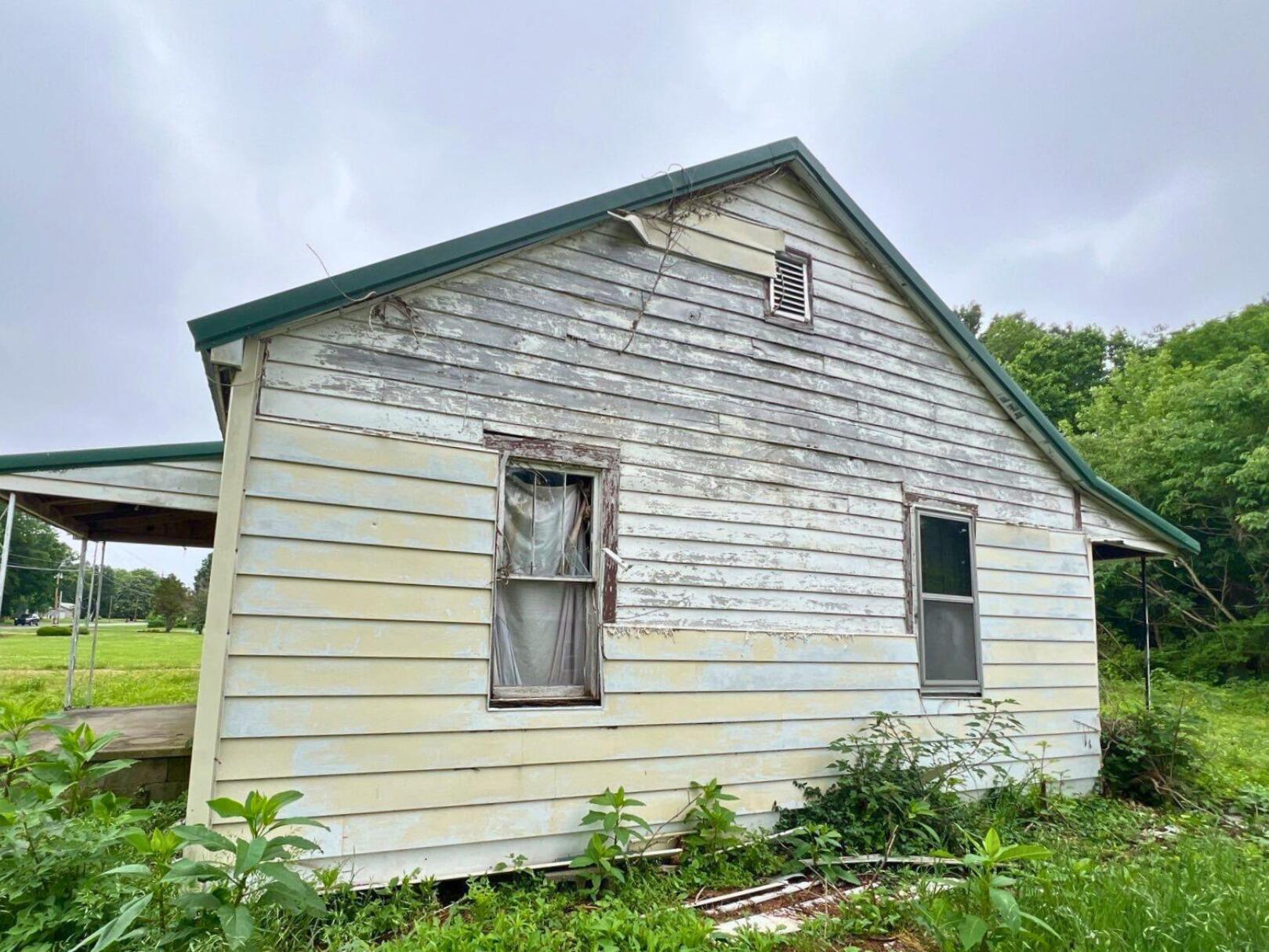 1560 Us-60 Property Photo 5