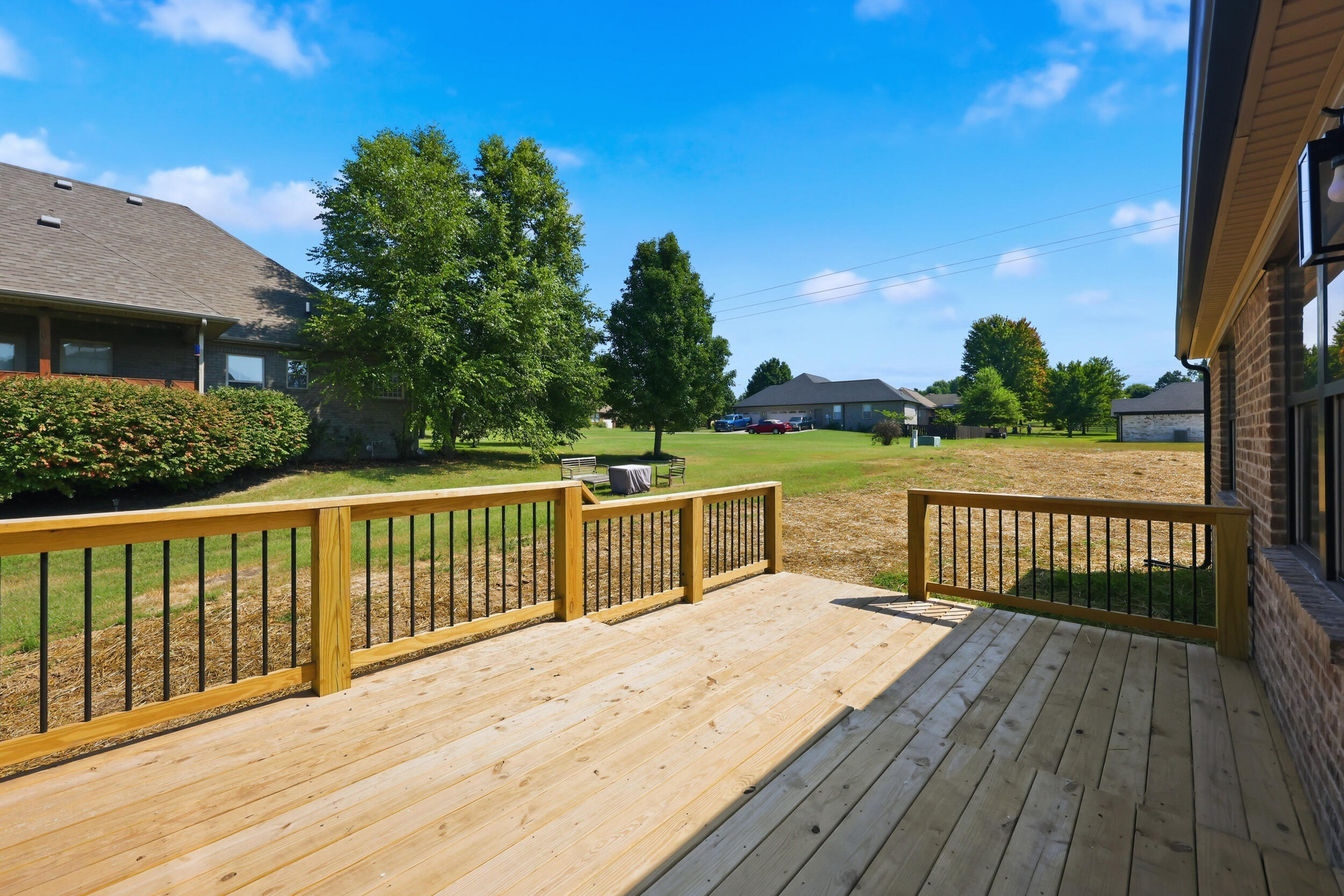 209 Delancey Street Property Photo 36