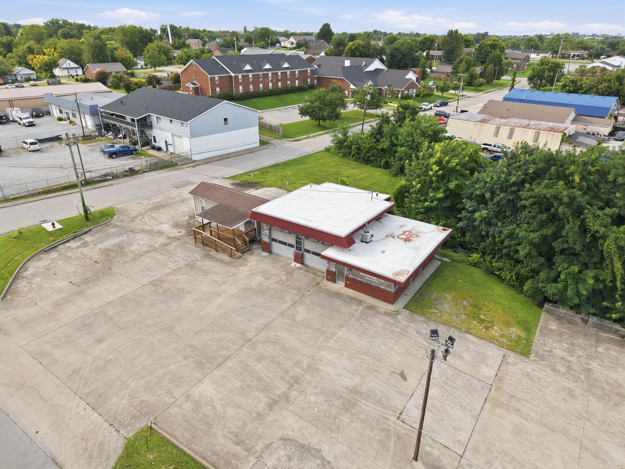 1603 E Main Street Property Photo 6