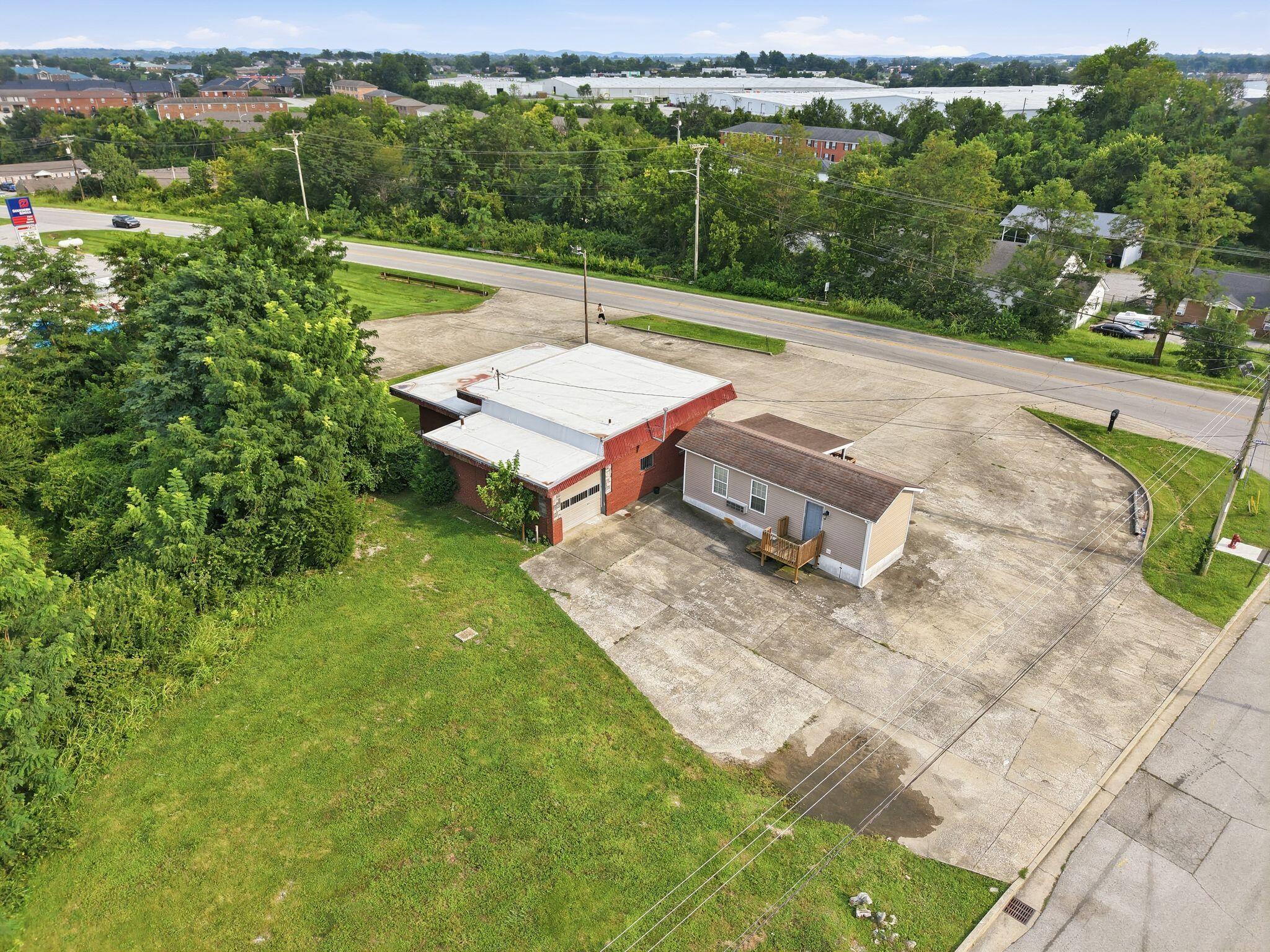 1603 E Main Street Property Photo 7