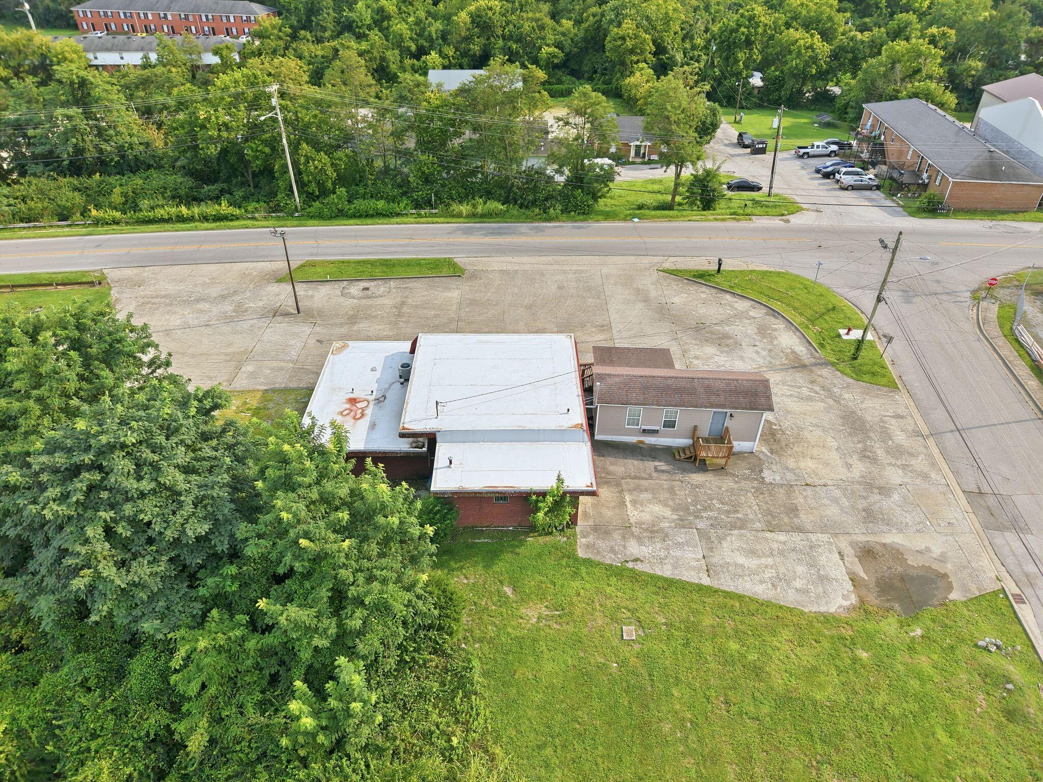 1603 E Main Street Property Photo 8