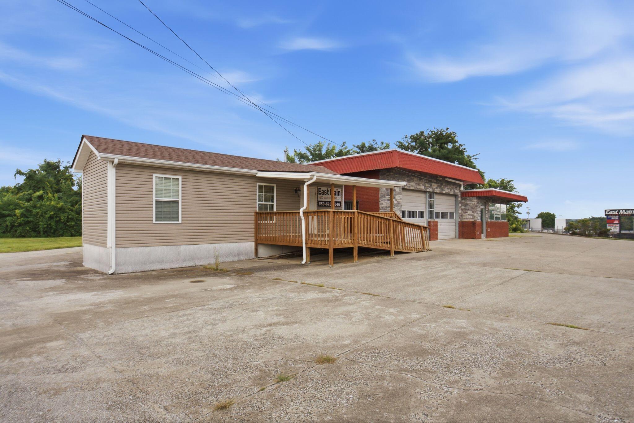 1603 E Main Street Property Photo 12
