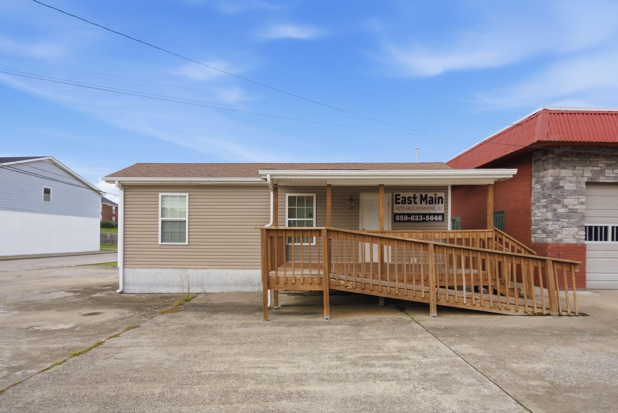 1603 E Main Street Property Photo 15
