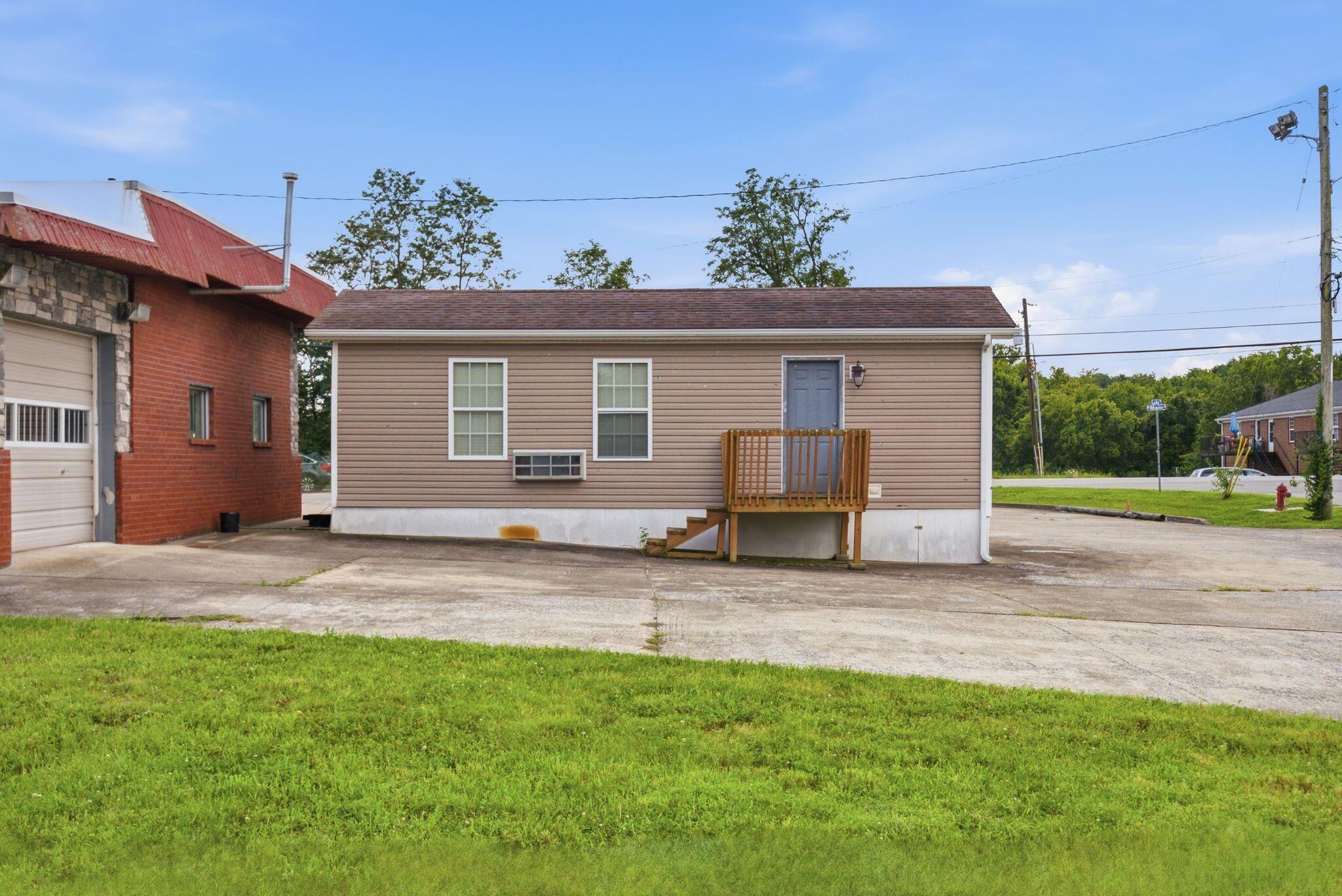 1603 E Main Street Property Photo 37
