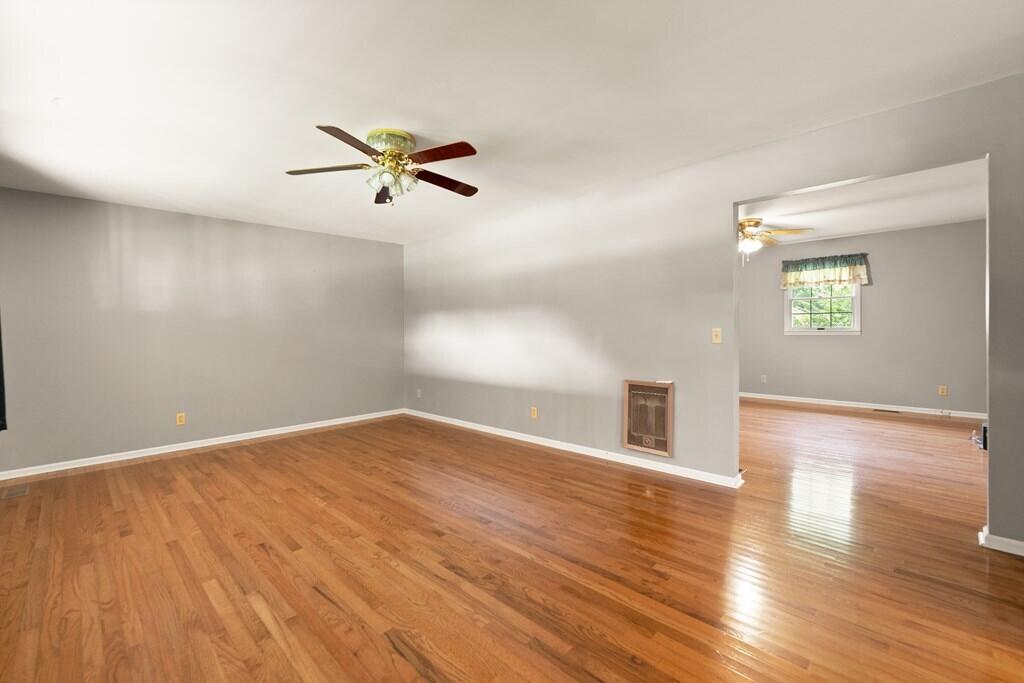 165 Sycamore Loop Property Photo 2