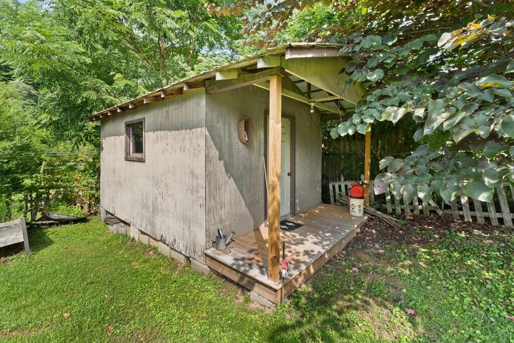 165 Sycamore Loop Property Photo 18