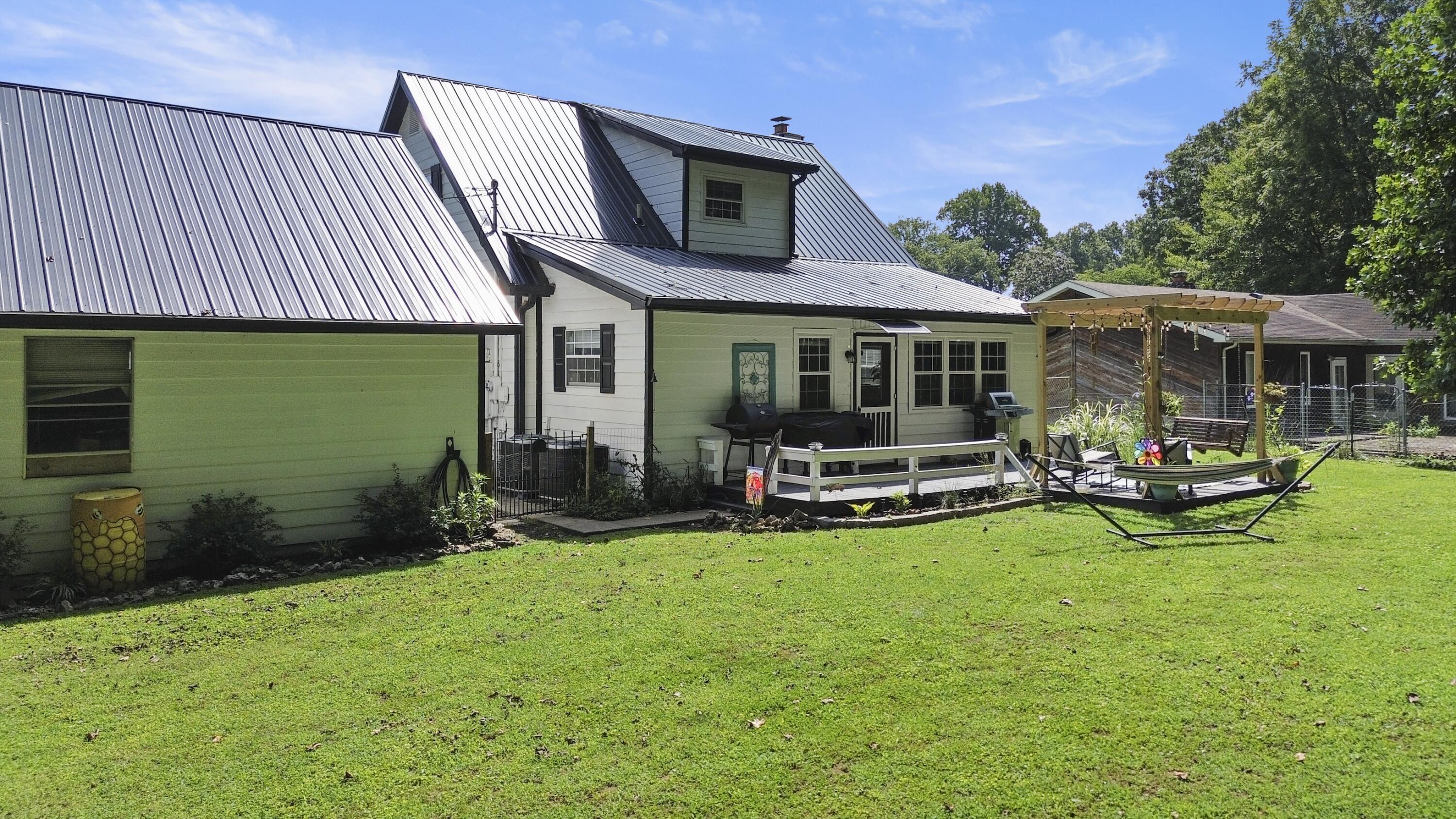 229 Timberlake Drive Property Photo 8