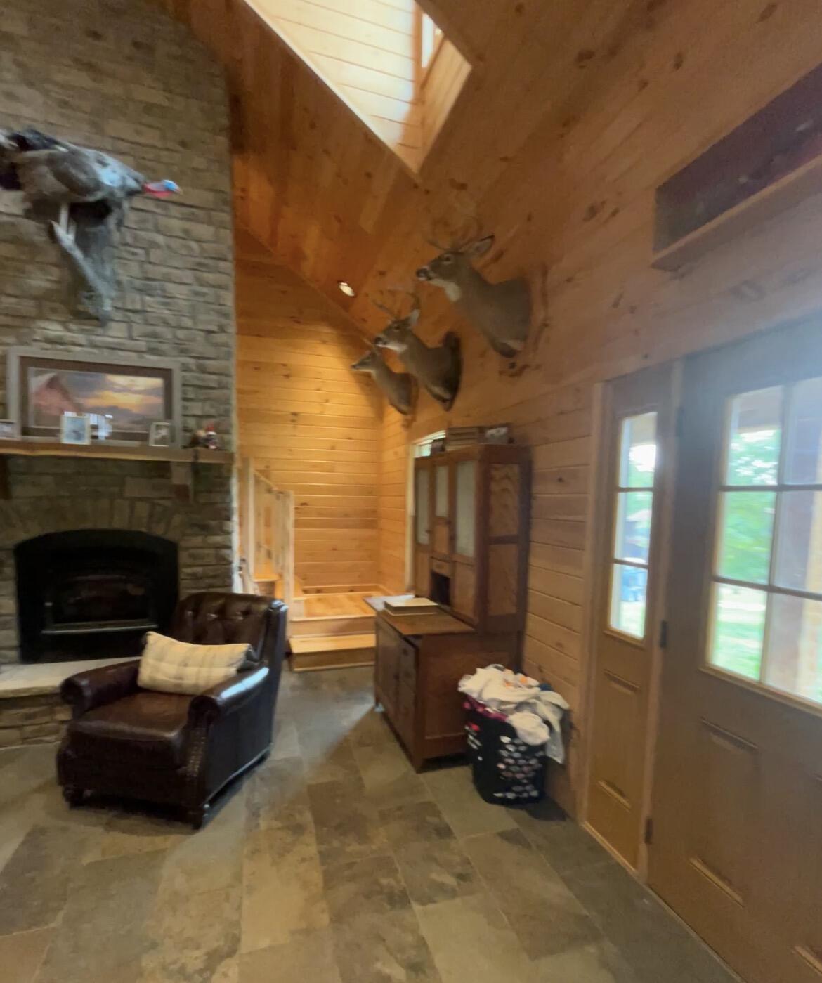 726 Old Brown Road Property Photo 6