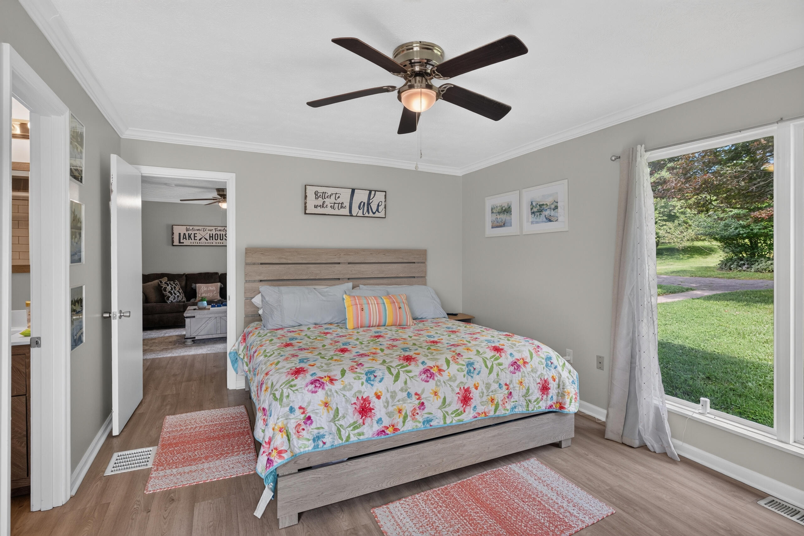 446 Lakeview Road Property Photo 10