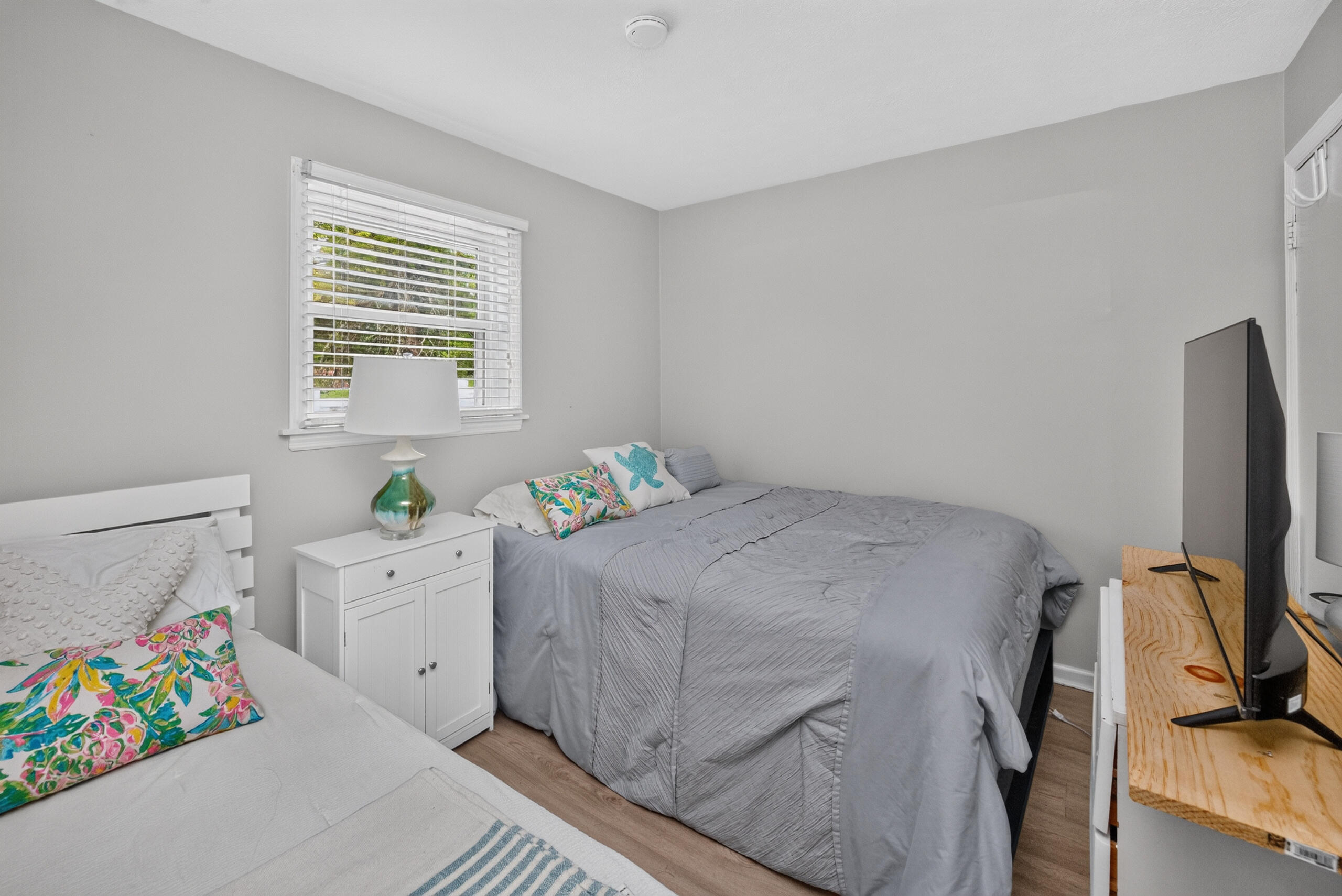 446 Lakeview Road Property Photo 16
