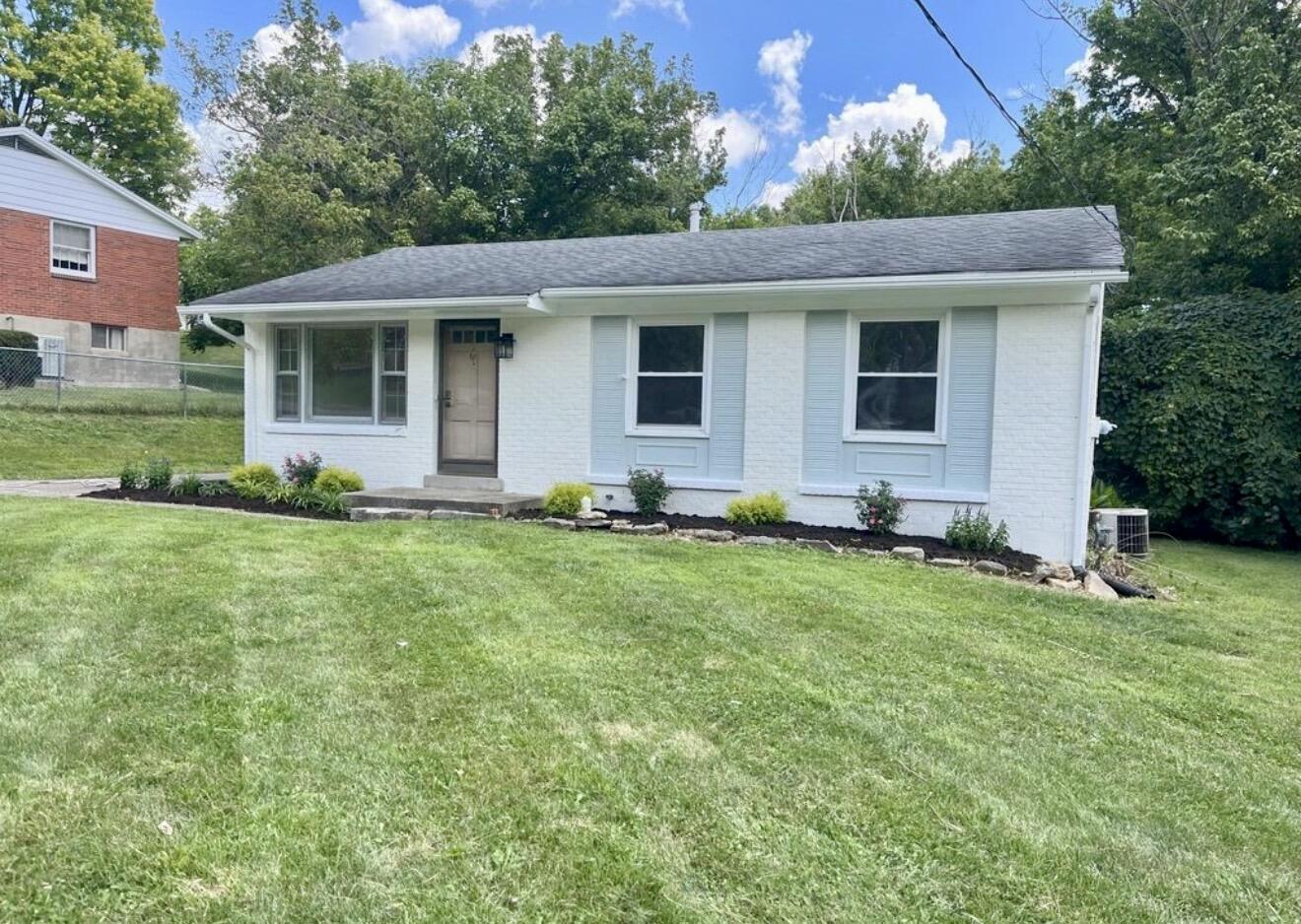 41 Hiawatha Trail Property Photo 1