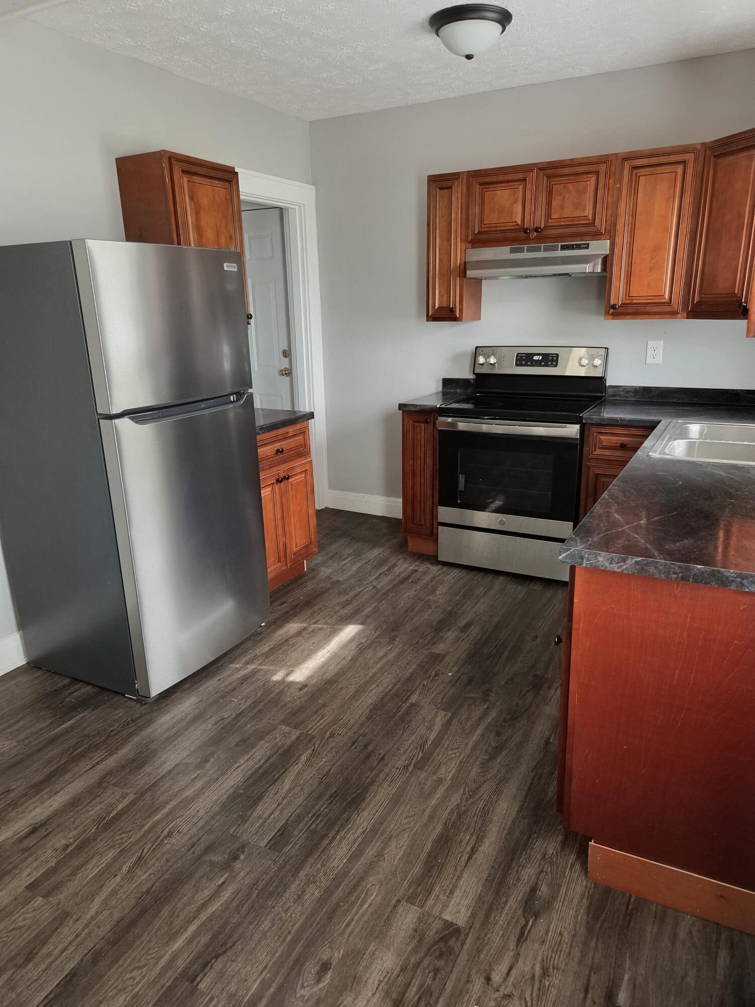 206 Moren Road Property Photo 9