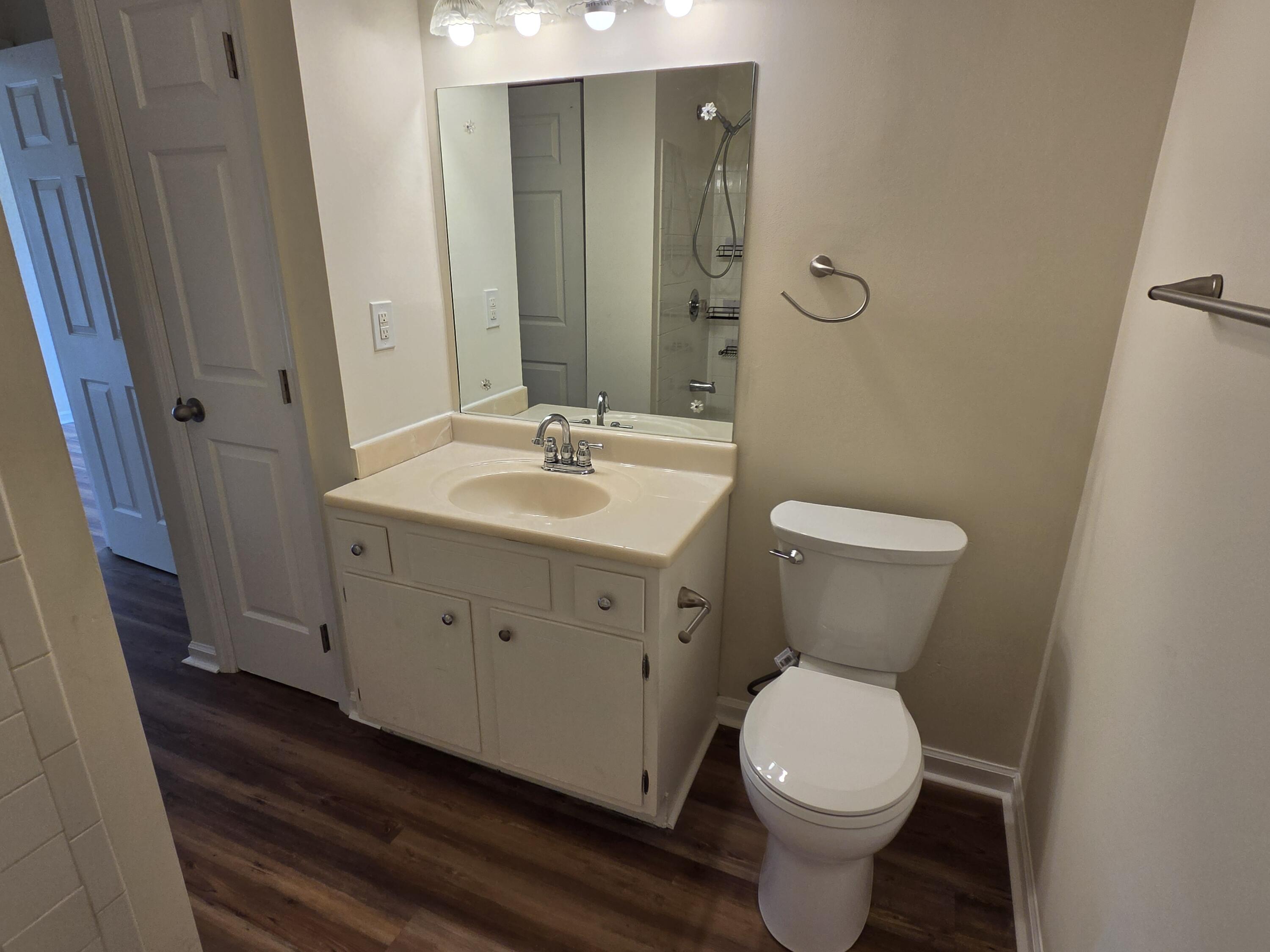 1361 Grafton Drive Property Photo 8