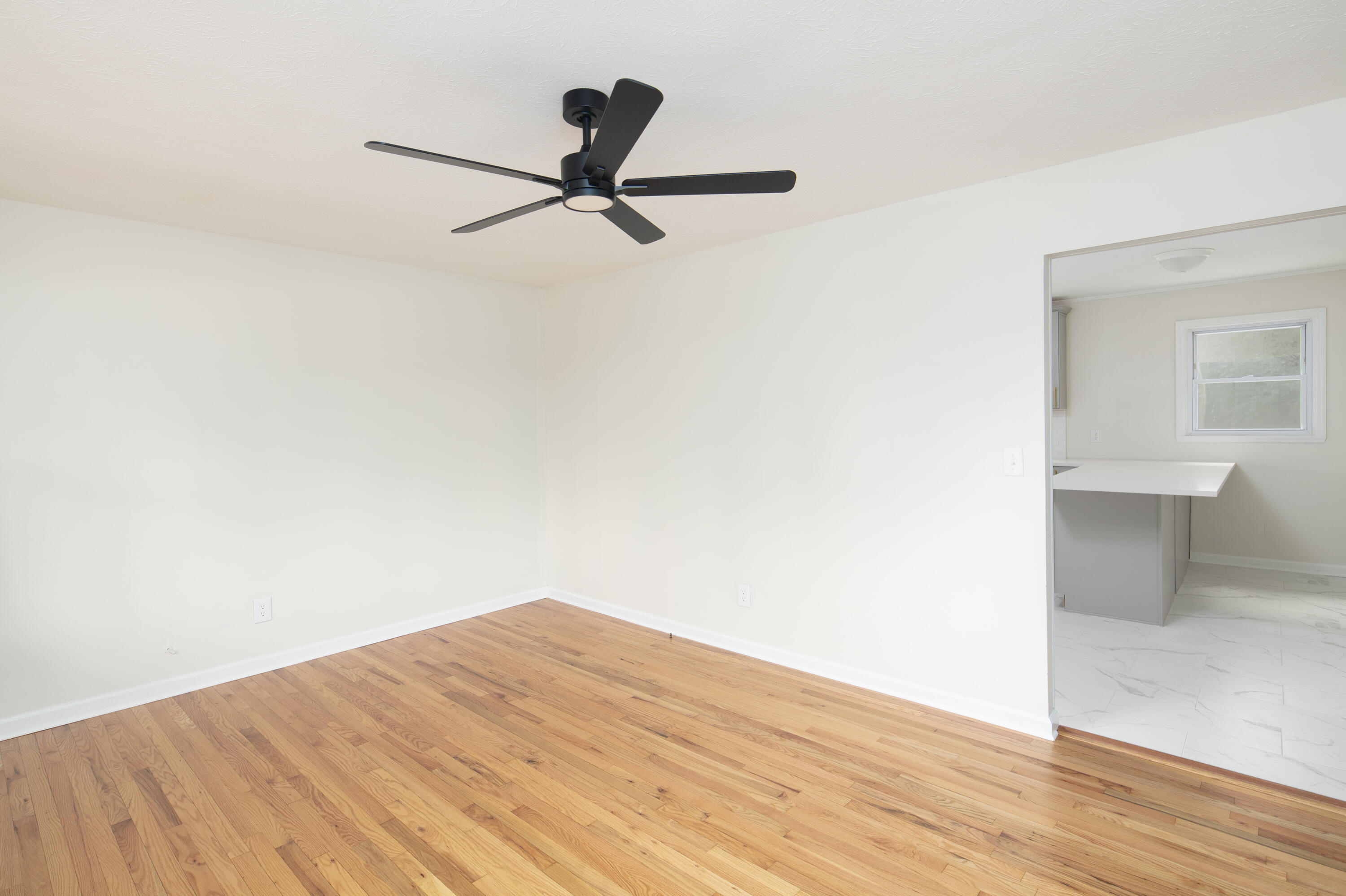 321 Lee Drive Property Photo 4