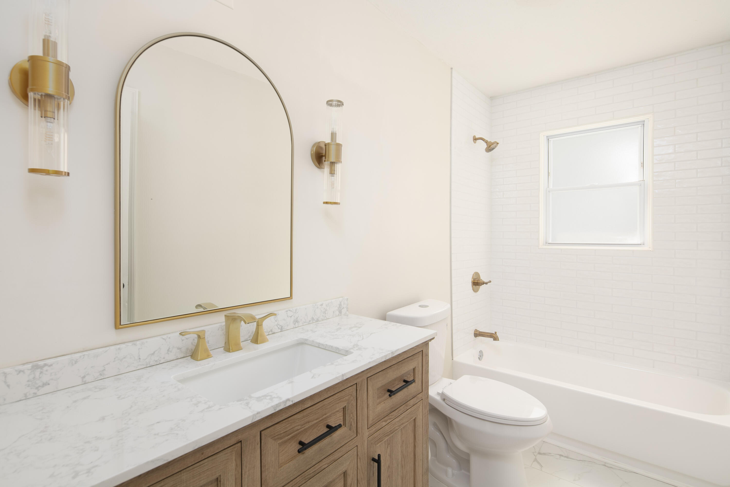 321 Lee Drive Property Photo 13