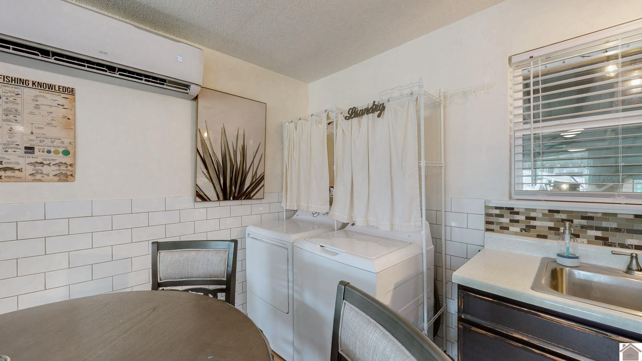 80 Windjammer Place Property Photo 10